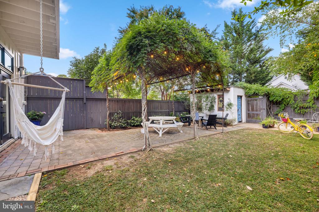 416 DUNCAN AVENUE