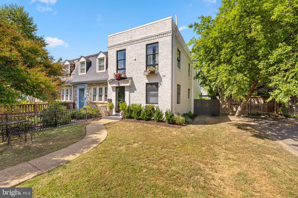416 DUNCAN AVENUE