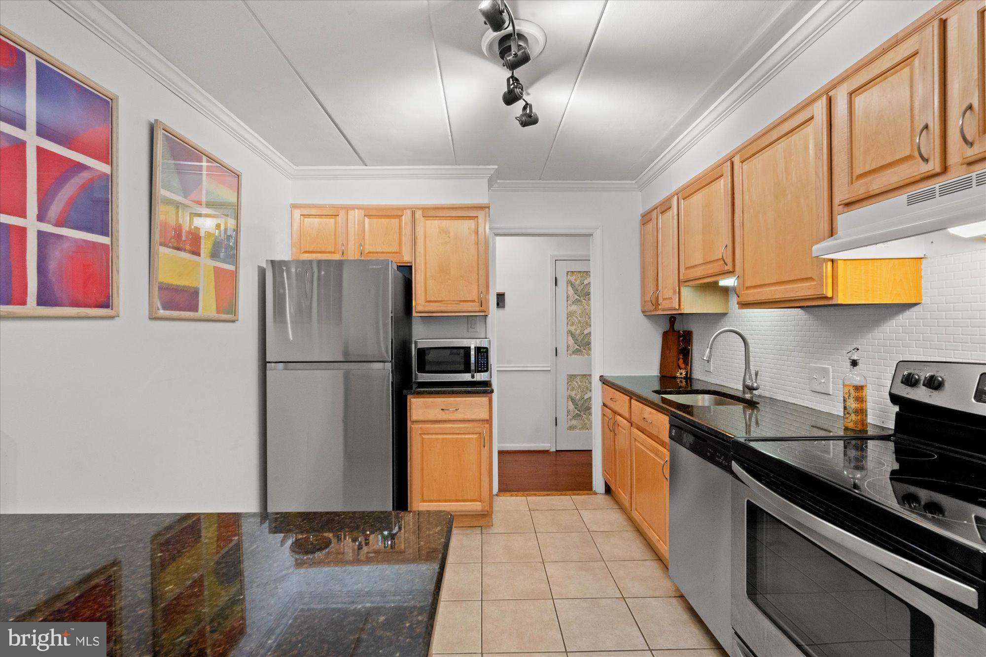 132 ROBERTS LANE 303