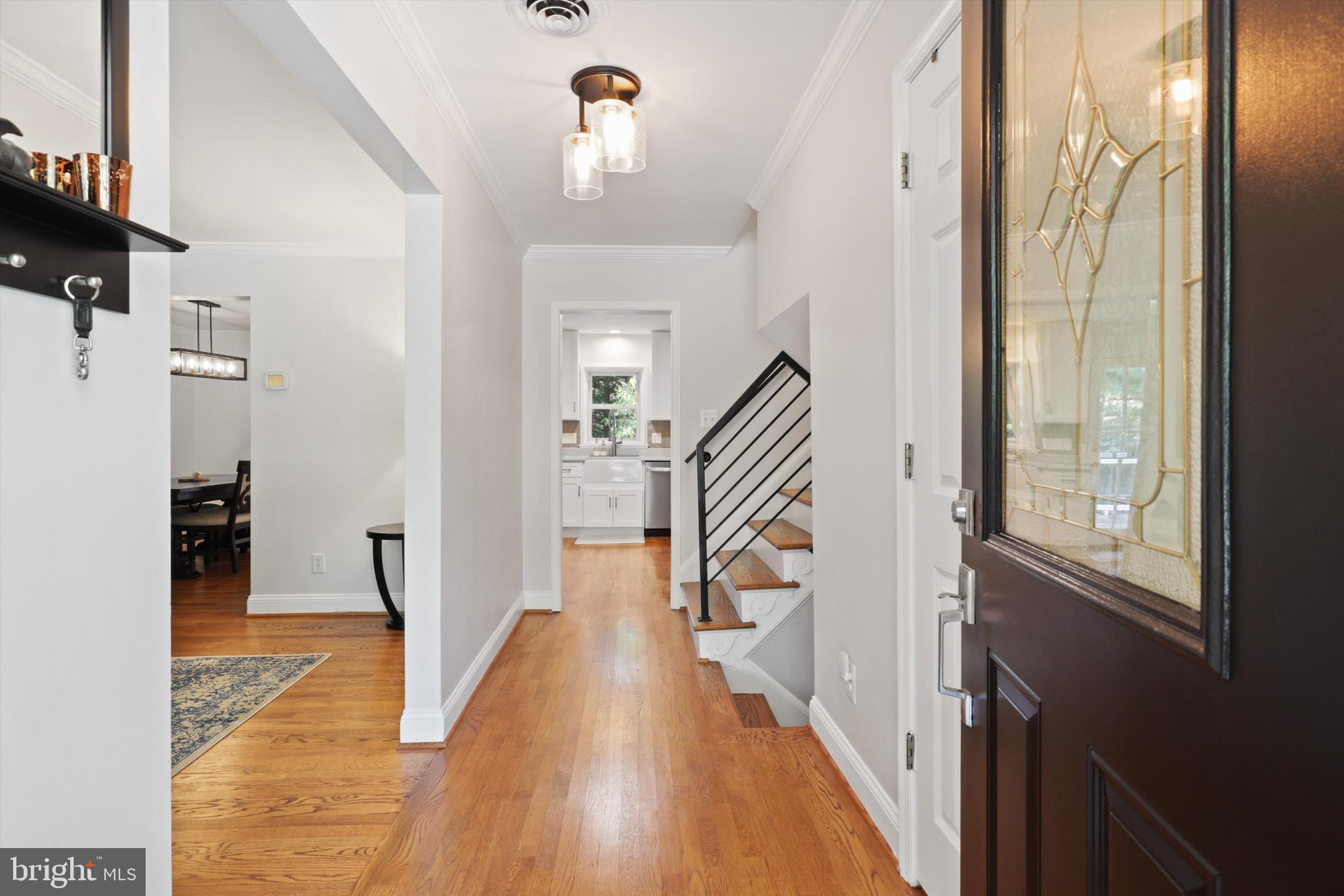 4534 LA SALLE AVENUE