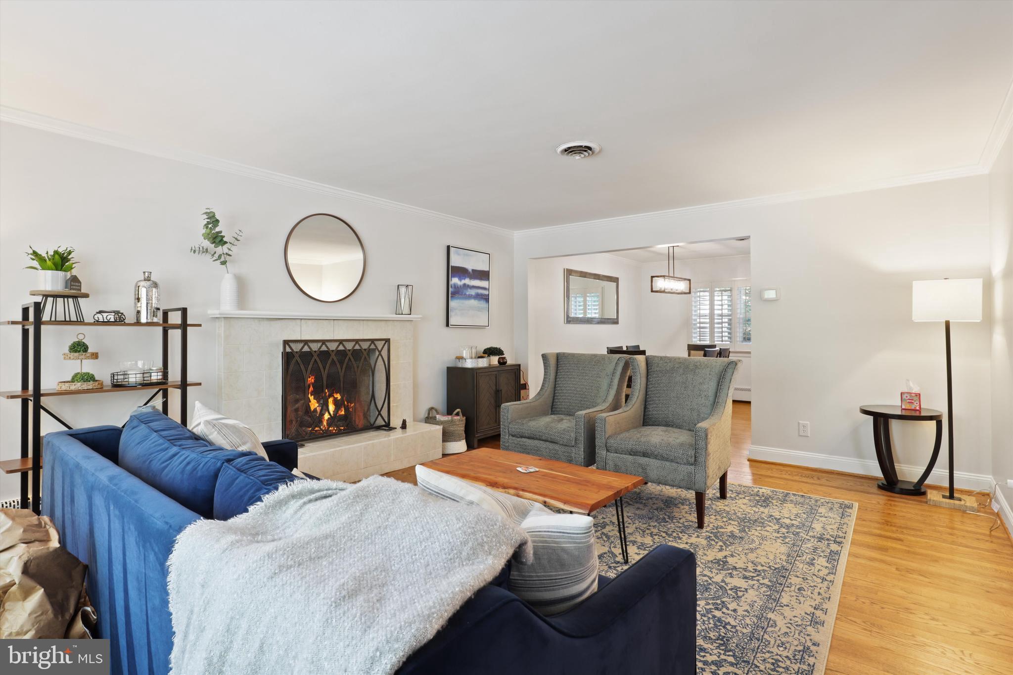 4534 LA SALLE AVENUE