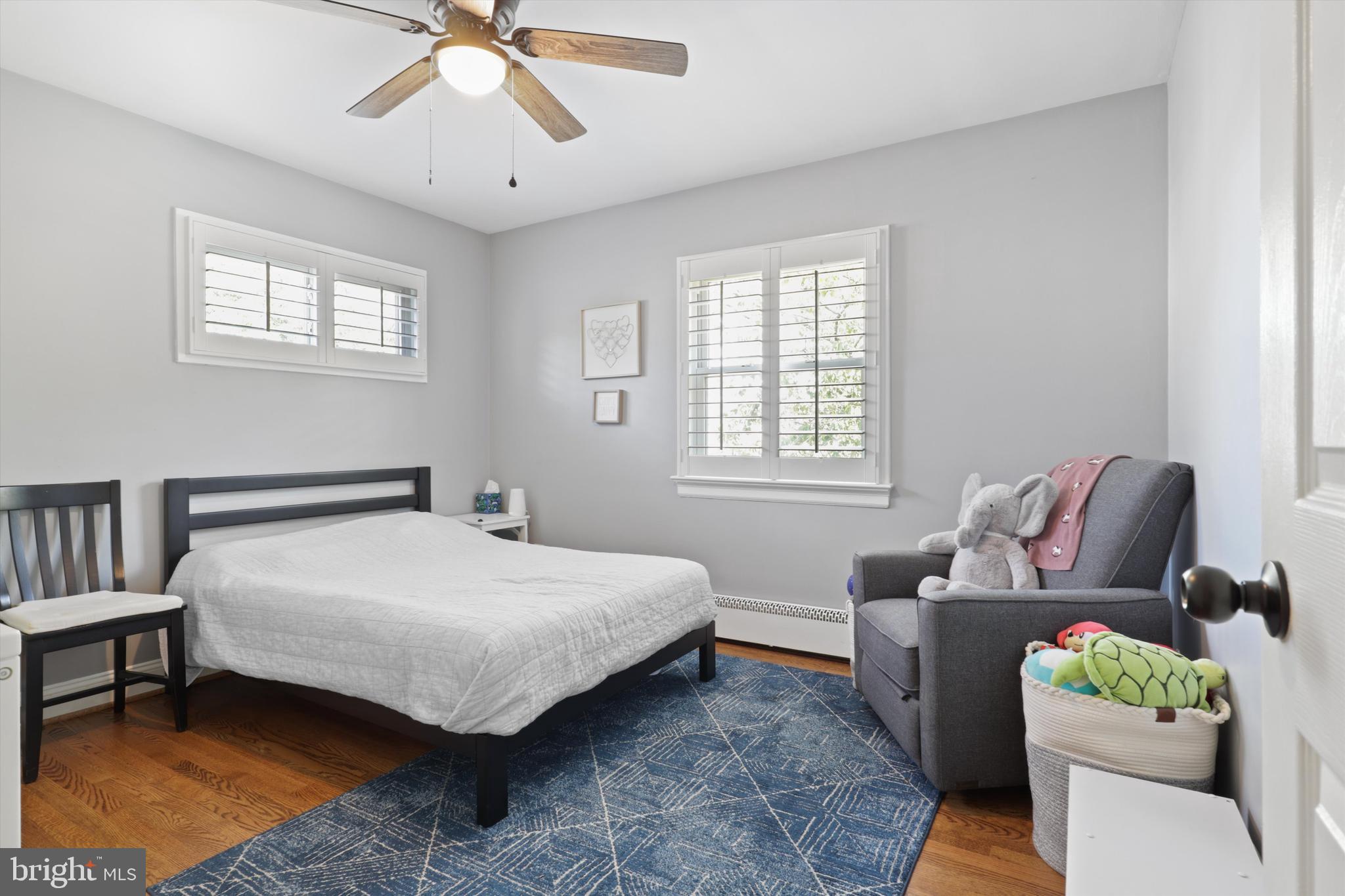 4534 LA SALLE AVENUE