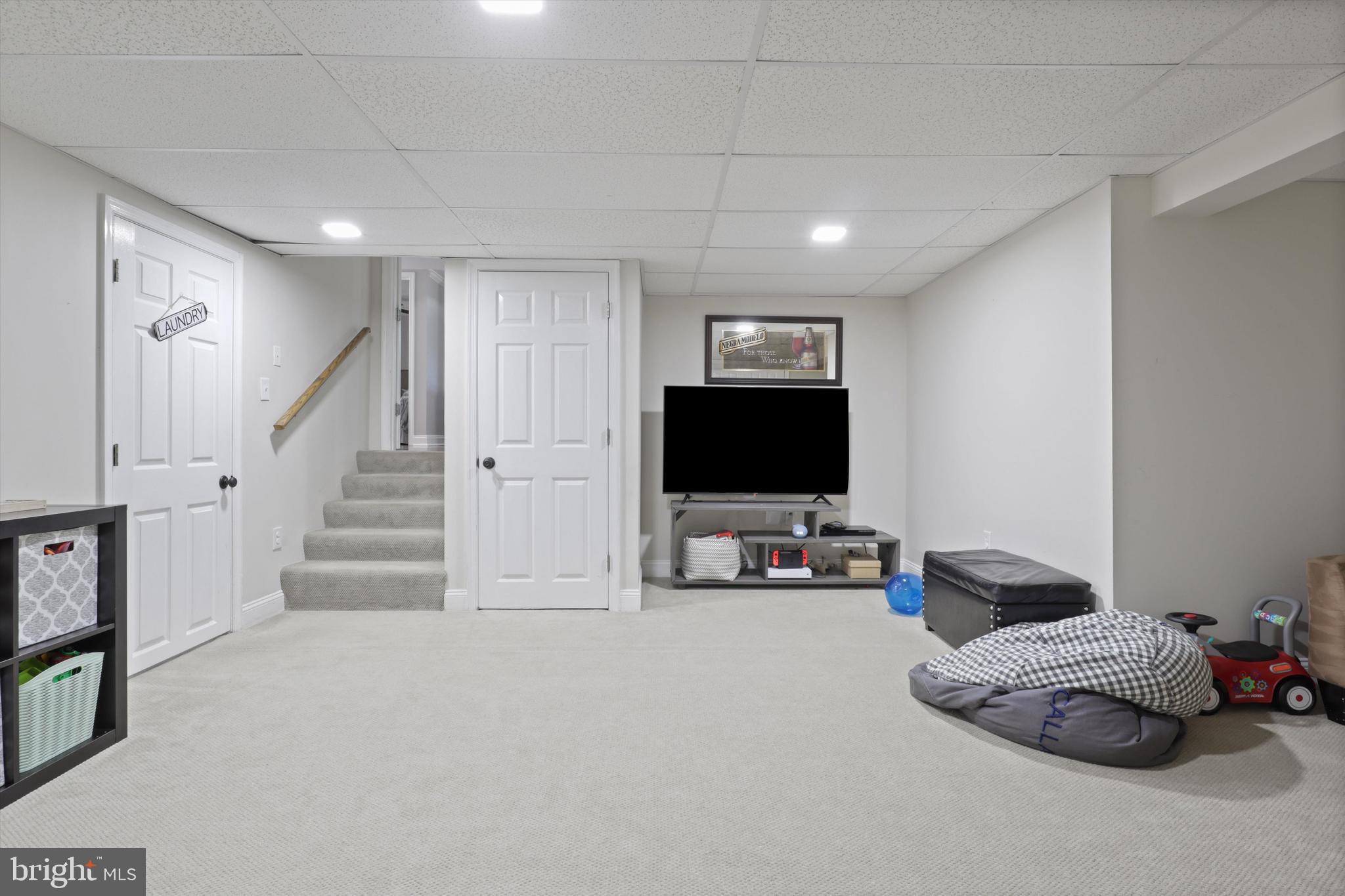 4534 LA SALLE AVENUE