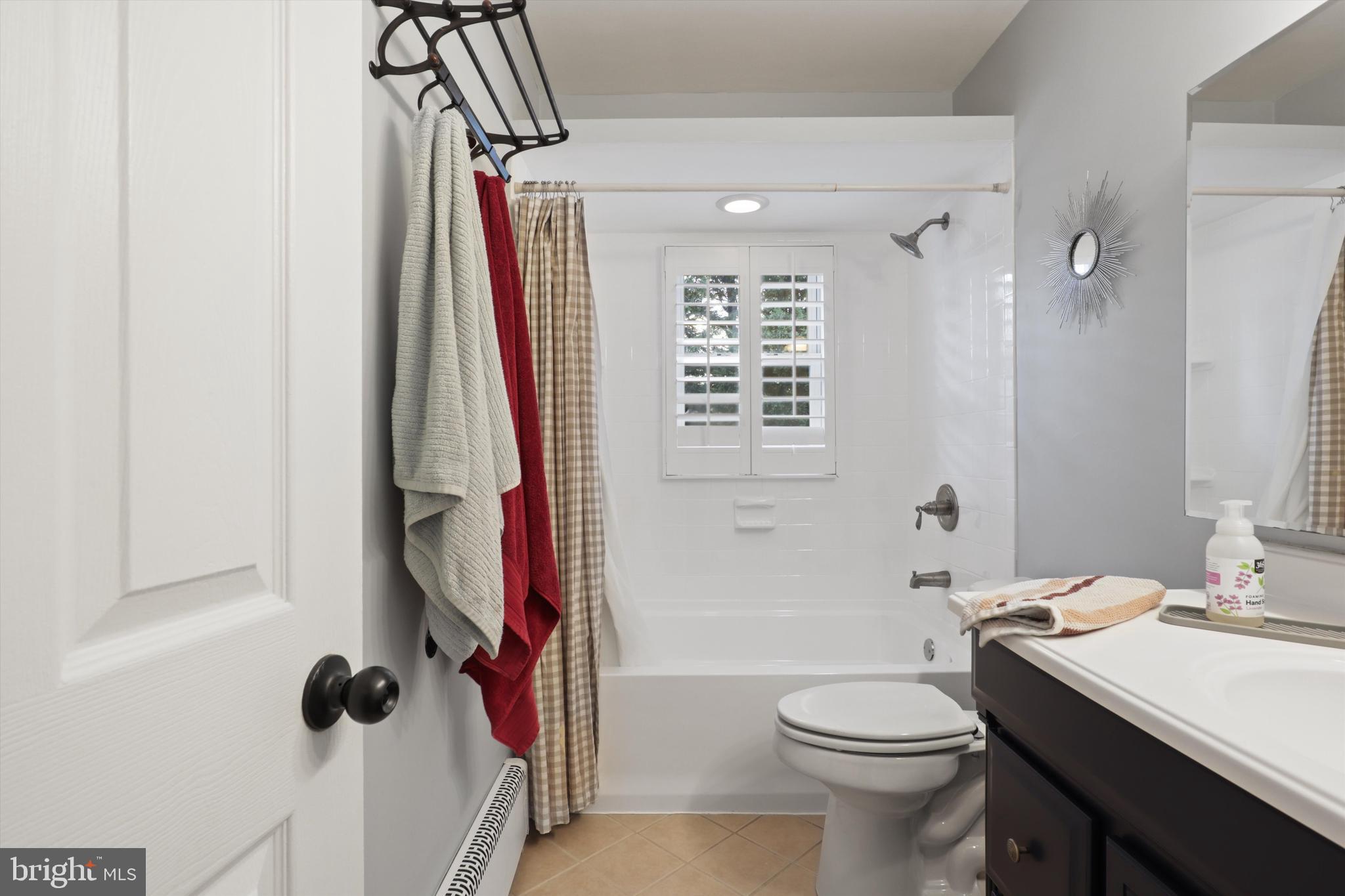 4534 LA SALLE AVENUE