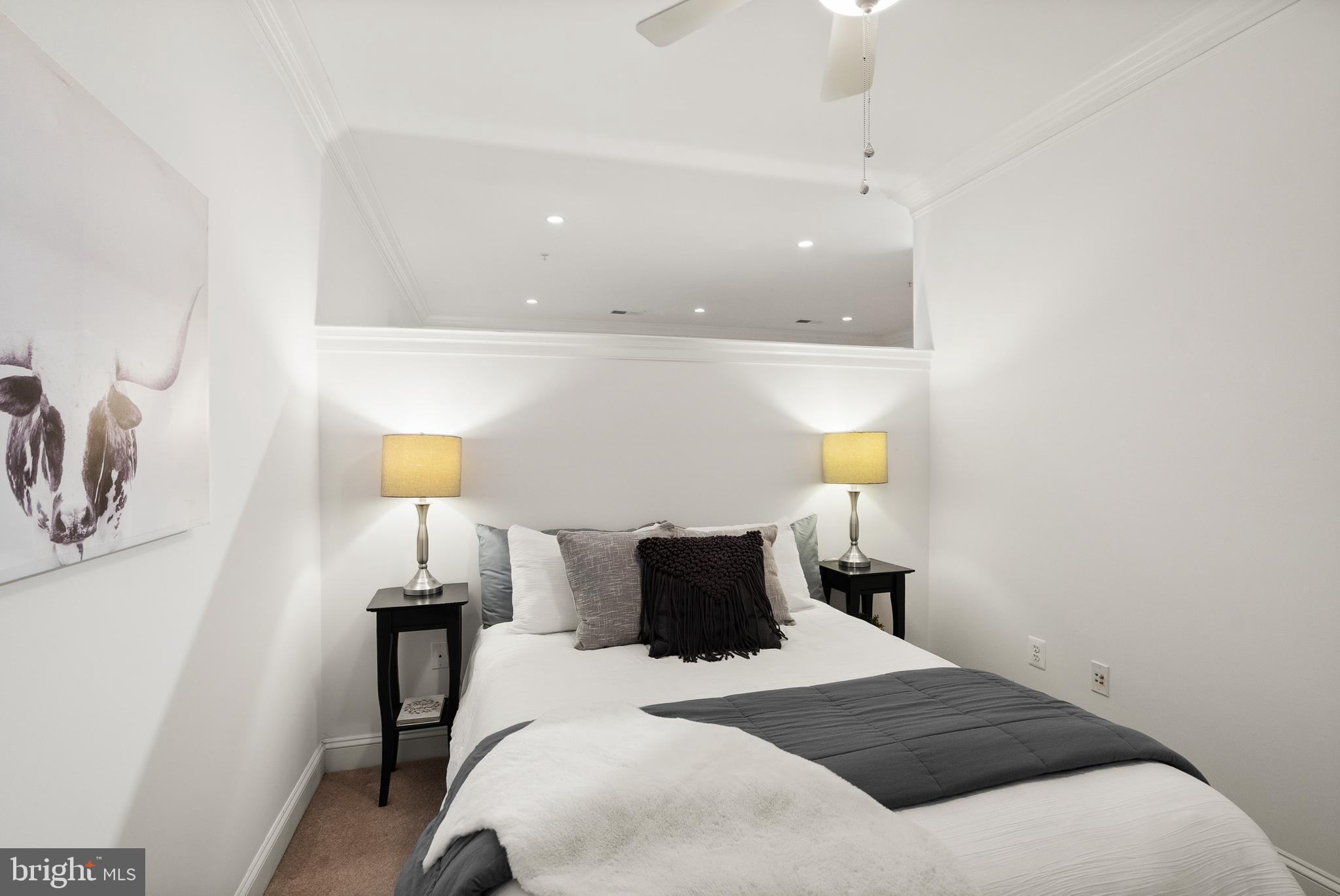 1023 N ROYAL STREET 109