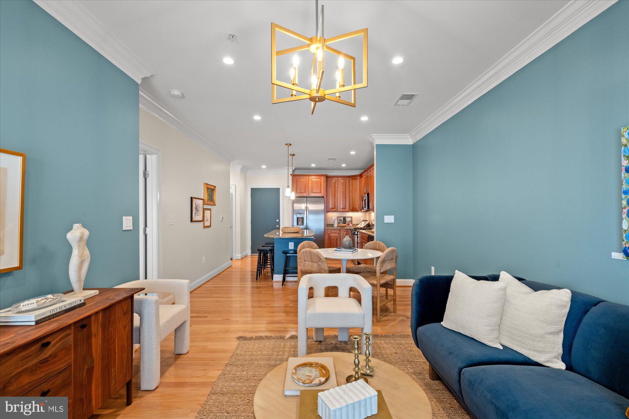 1023 N ROYAL STREET 203