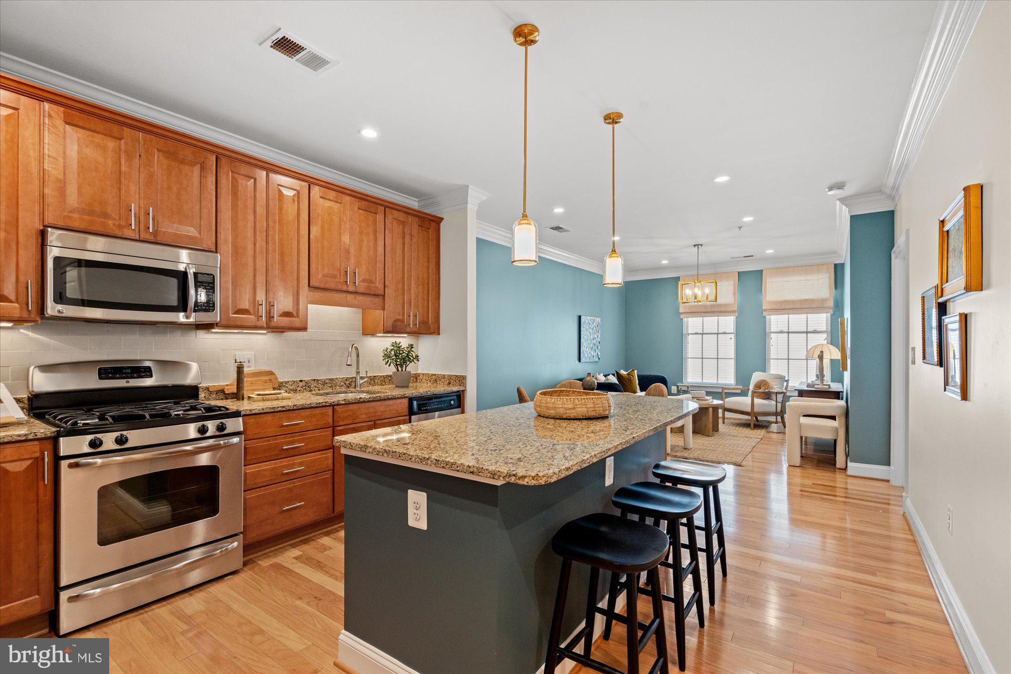 1023 N ROYAL STREET 203