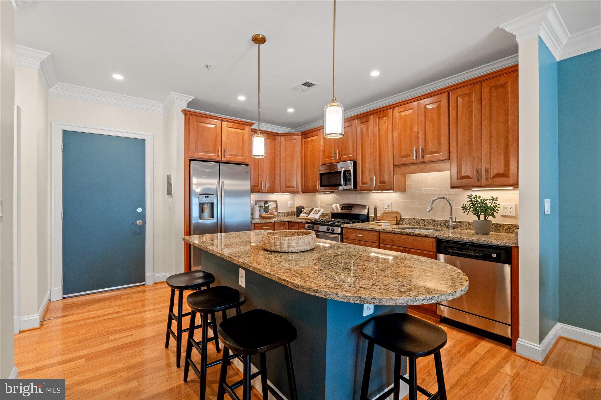 1023 N ROYAL STREET 203