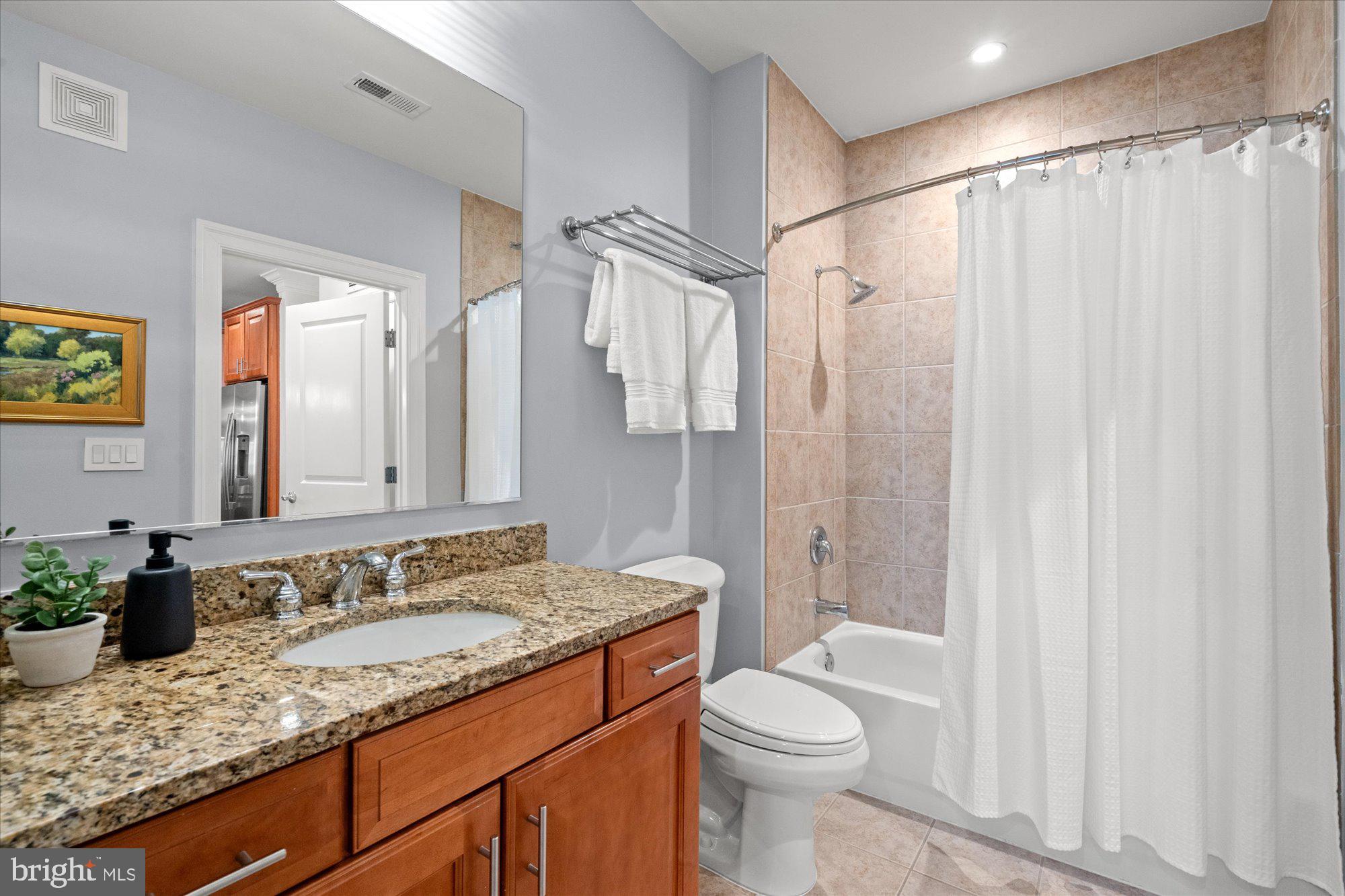 1023 N ROYAL STREET 203