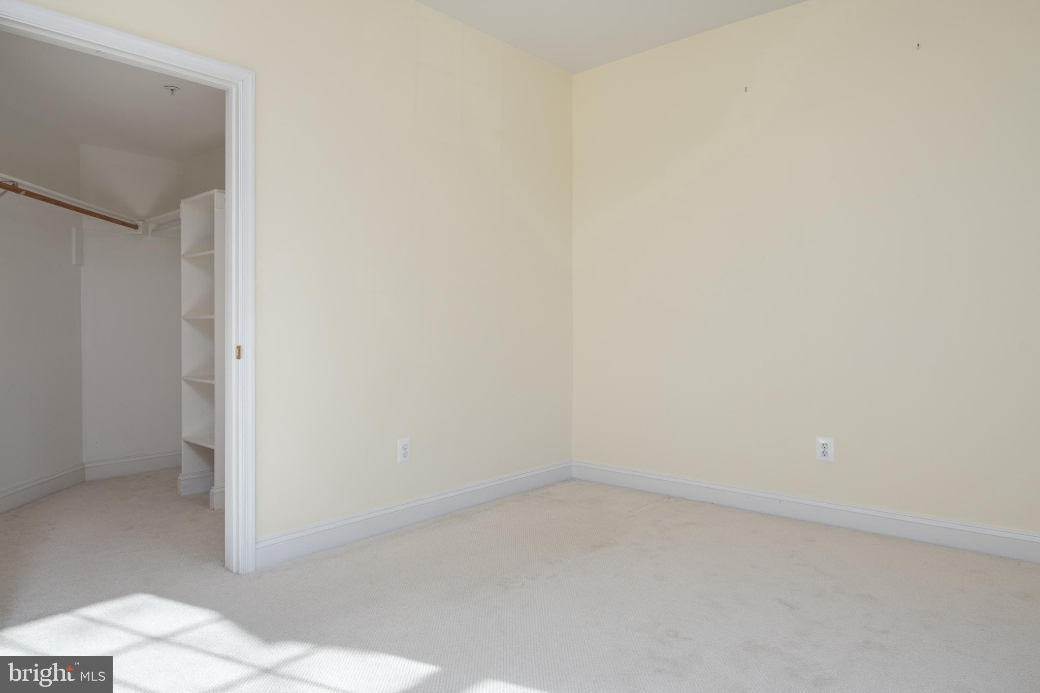 828 SLATERS LANE 107