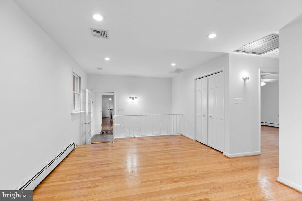 703 BRAXTON PLACE