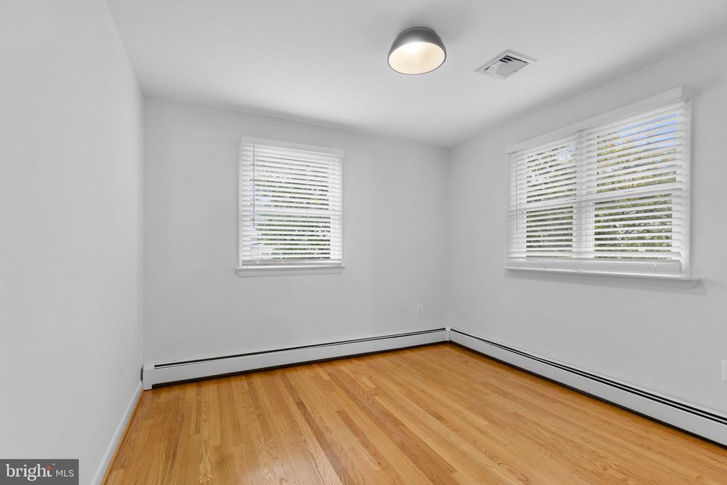 703 BRAXTON PLACE