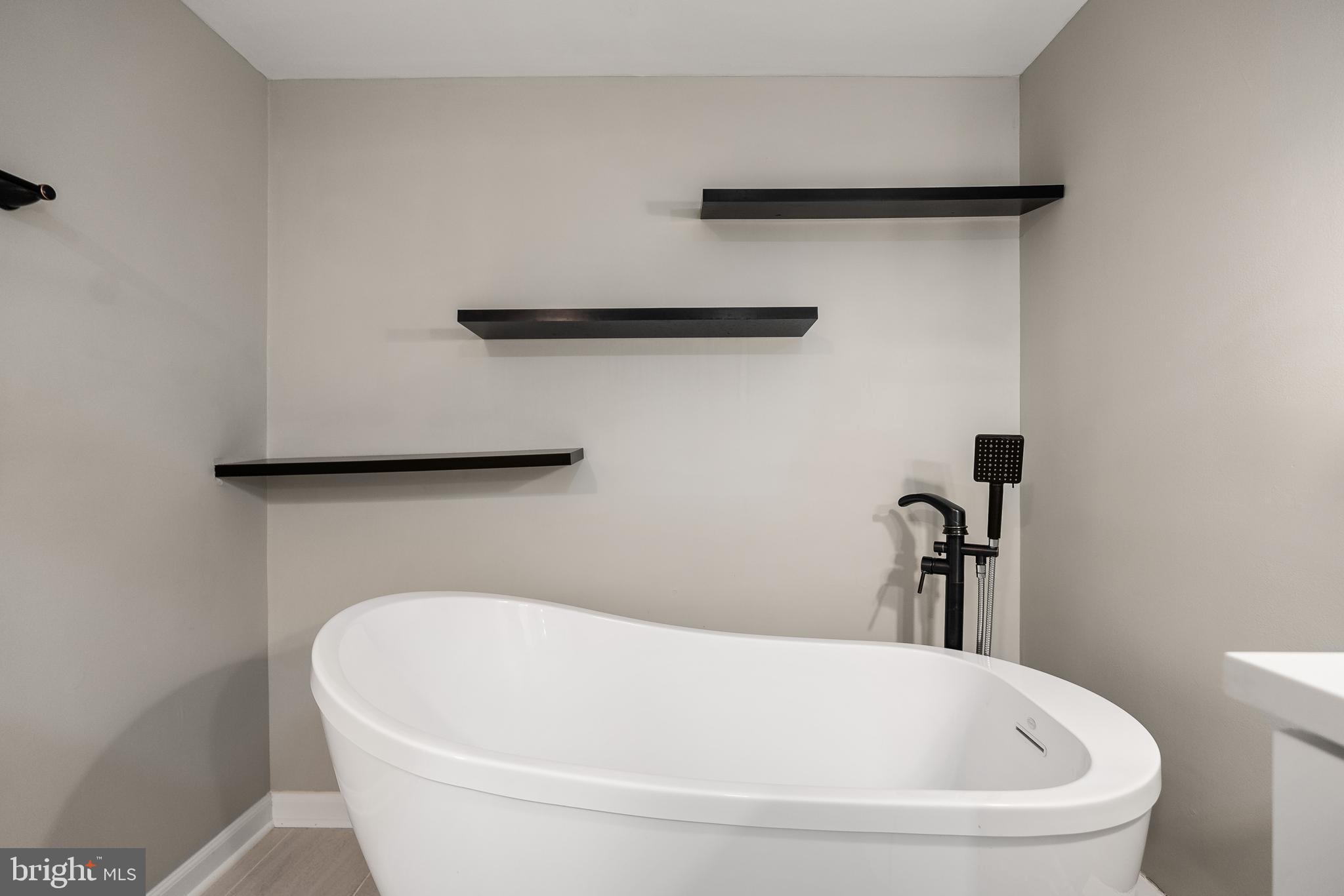 1250 S WASHINGTON STREET S 116