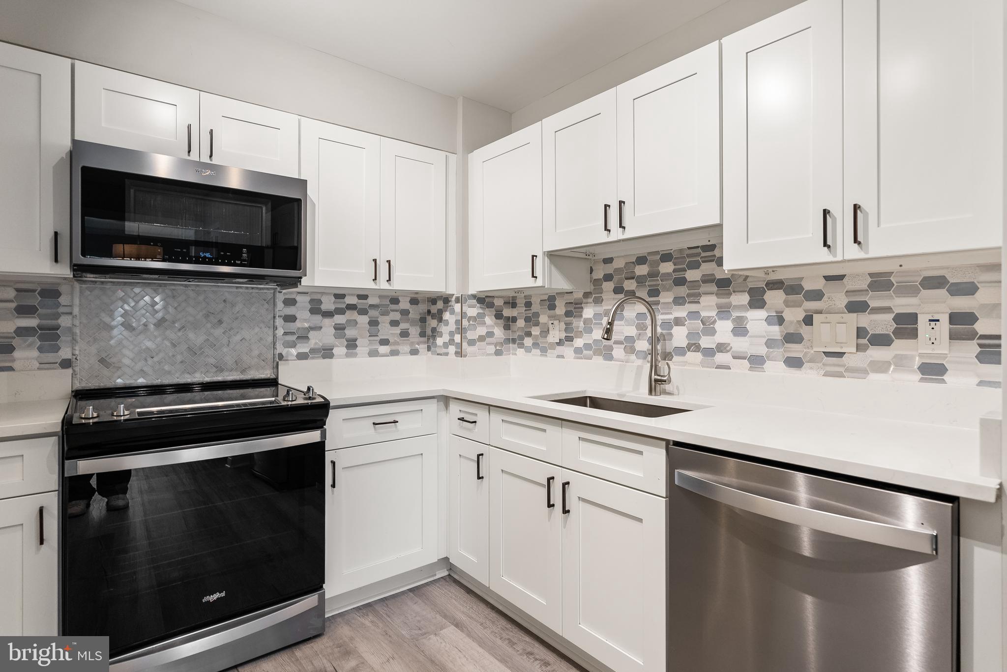 1250 S WASHINGTON STREET S 116