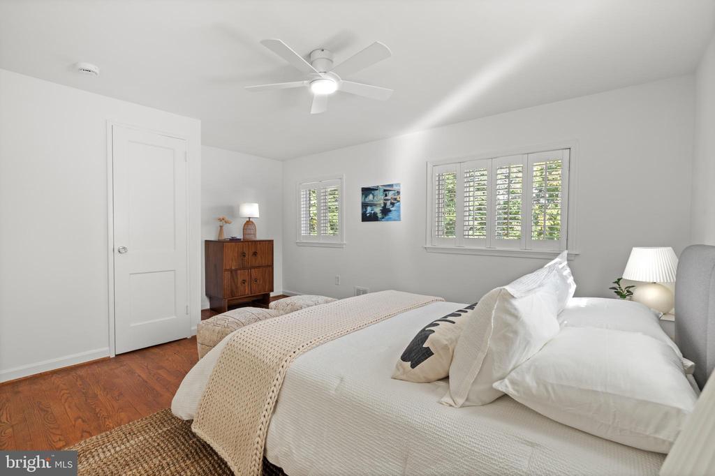 307 E OXFORD AVENUE 1/2