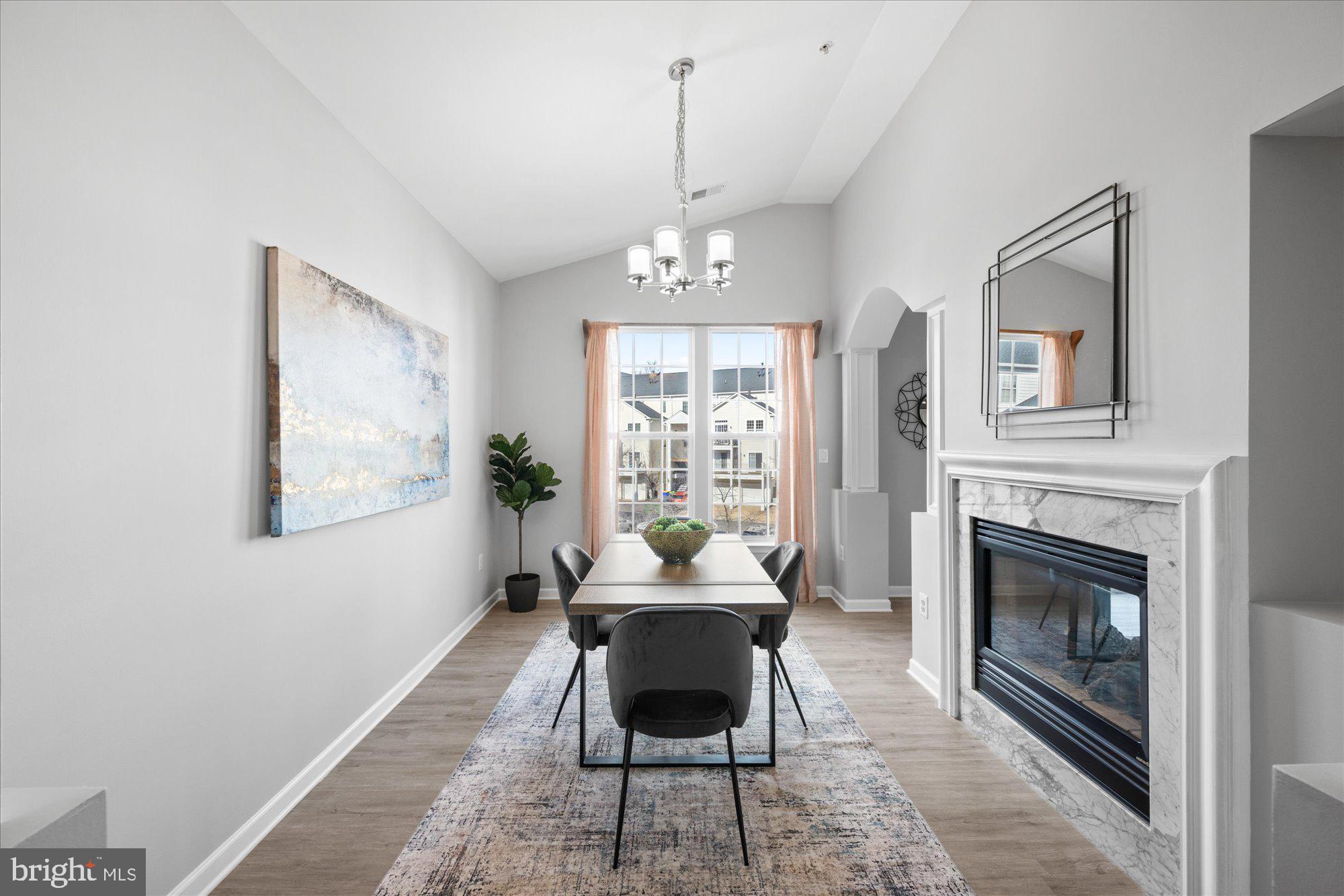 291 CAMERON STATION BOULEVARD 102