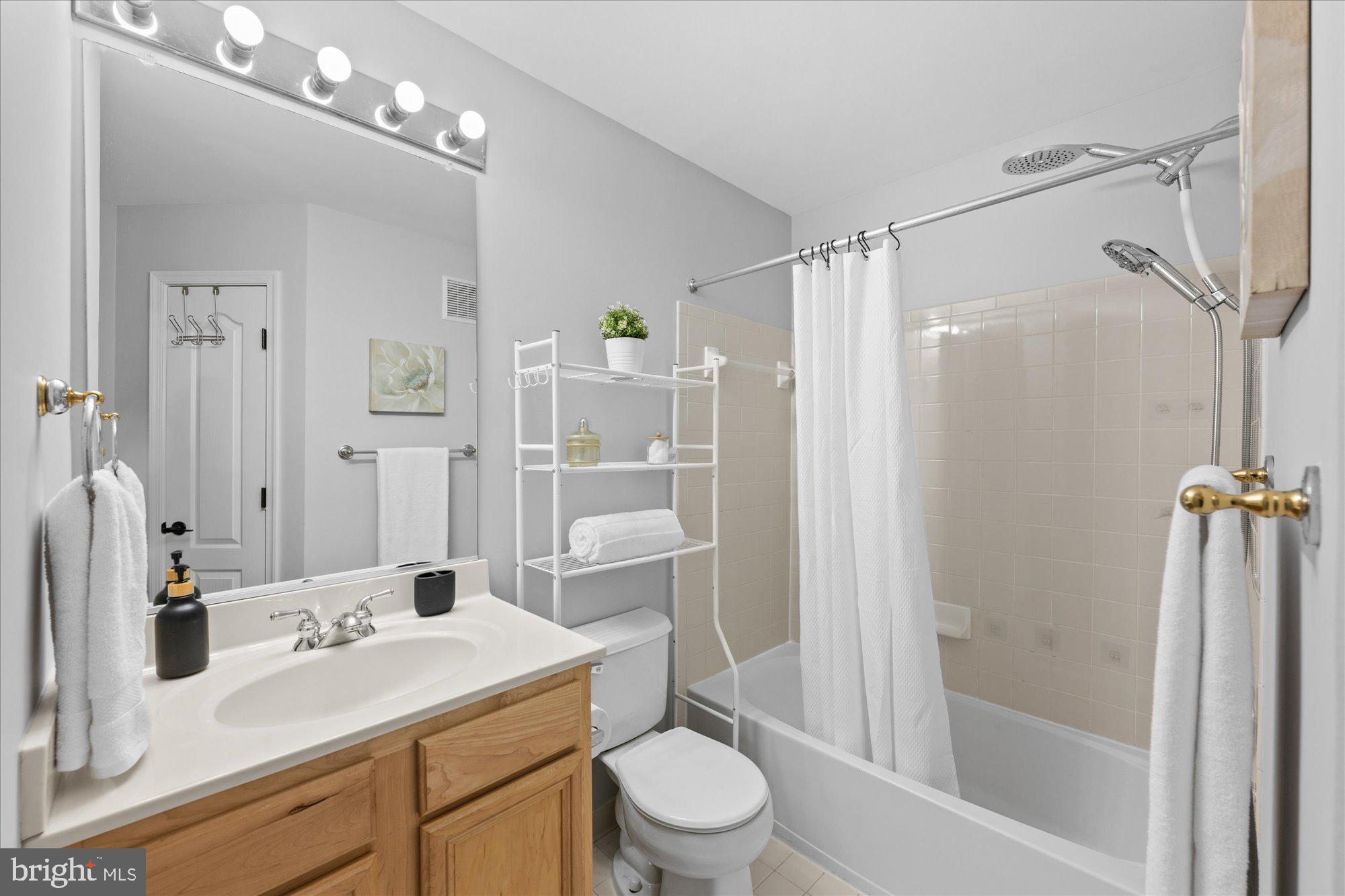 291 CAMERON STATION BOULEVARD 102