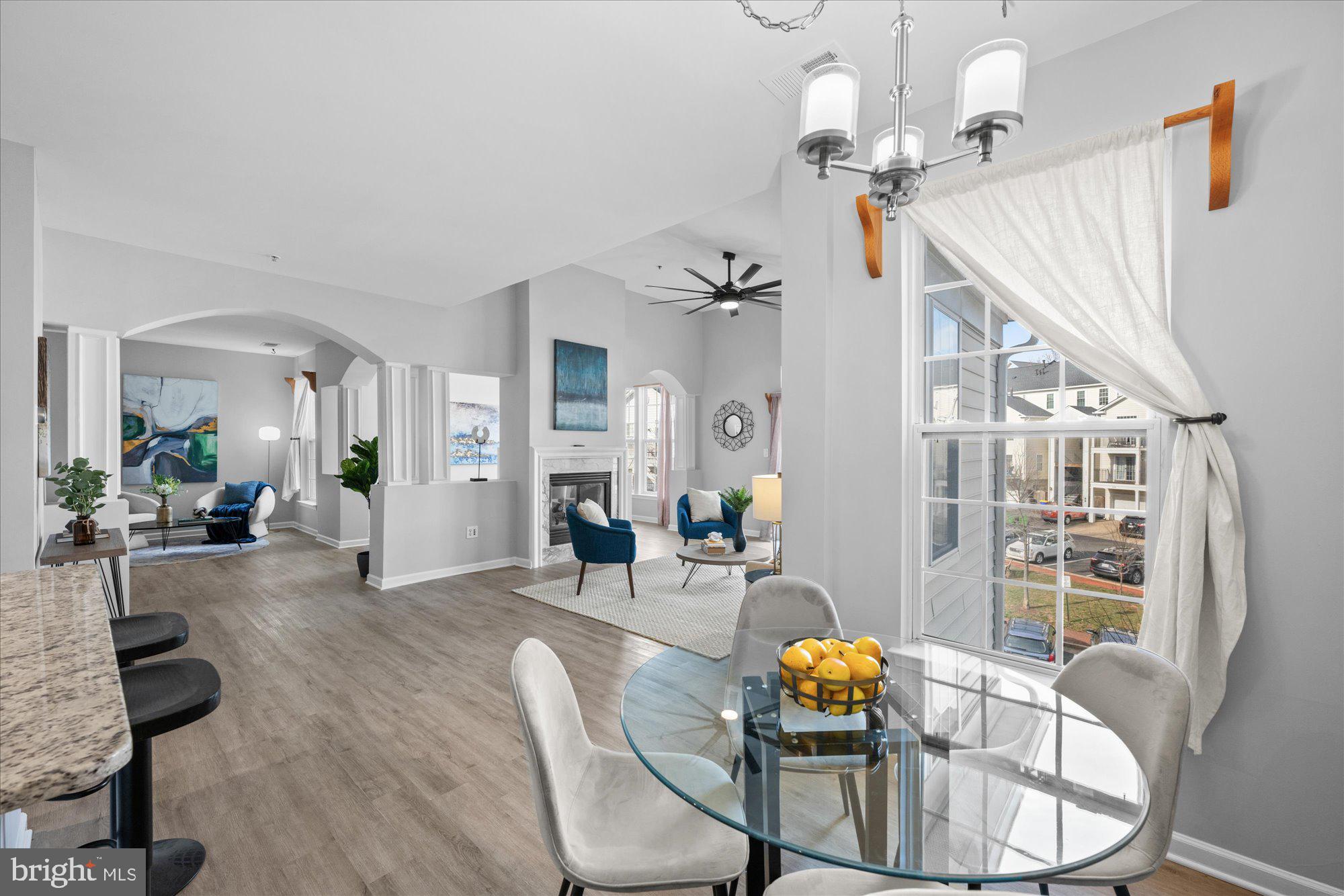 291 CAMERON STATION BOULEVARD 102