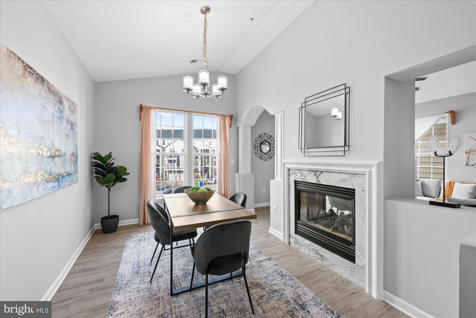 291 CAMERON STATION BOULEVARD 102