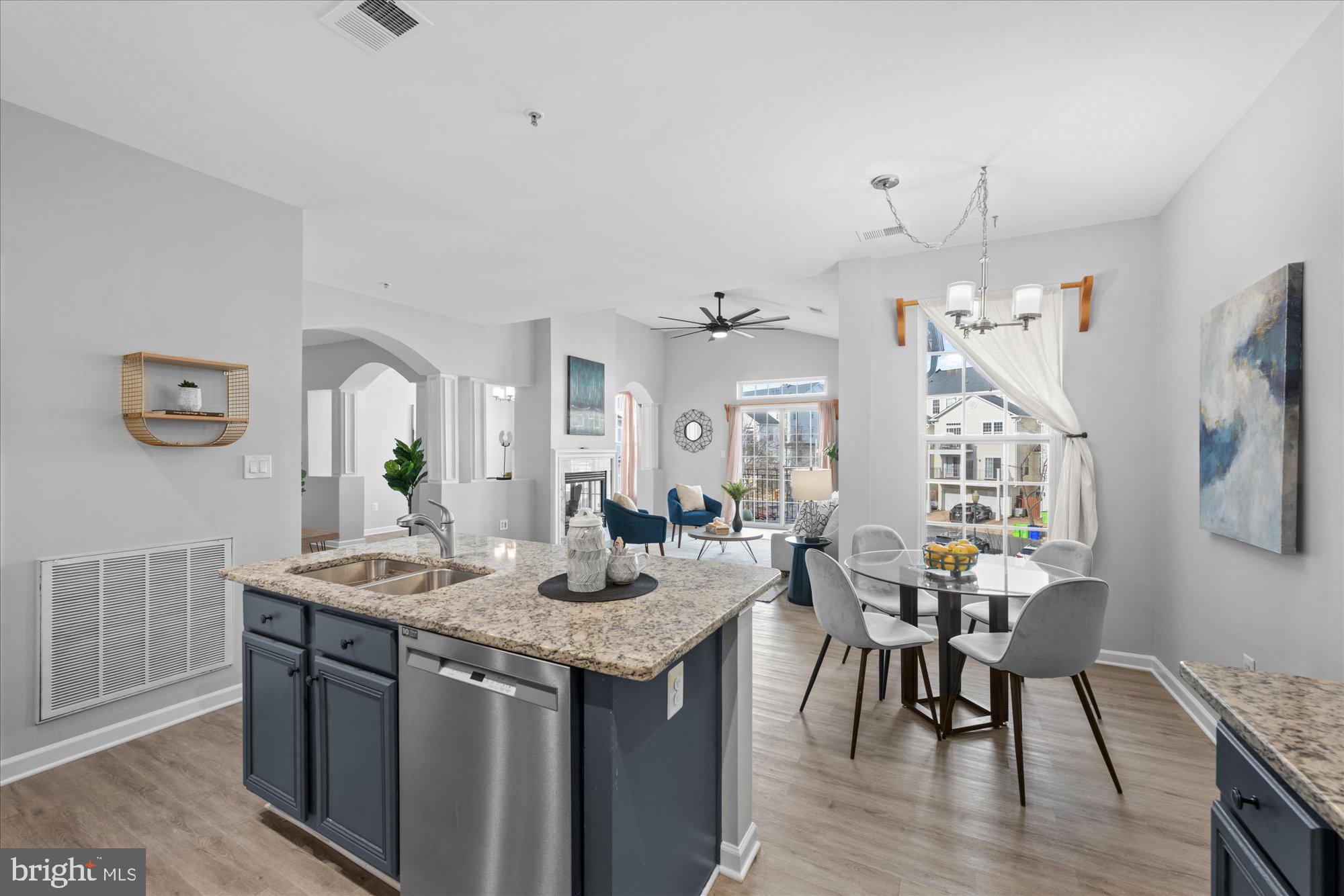 291 CAMERON STATION BOULEVARD 102