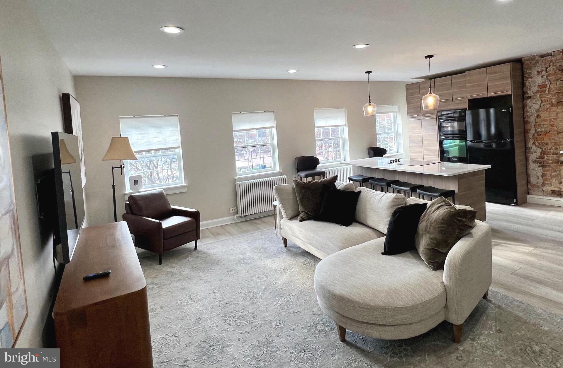 107 N FAIRFAX STREET N