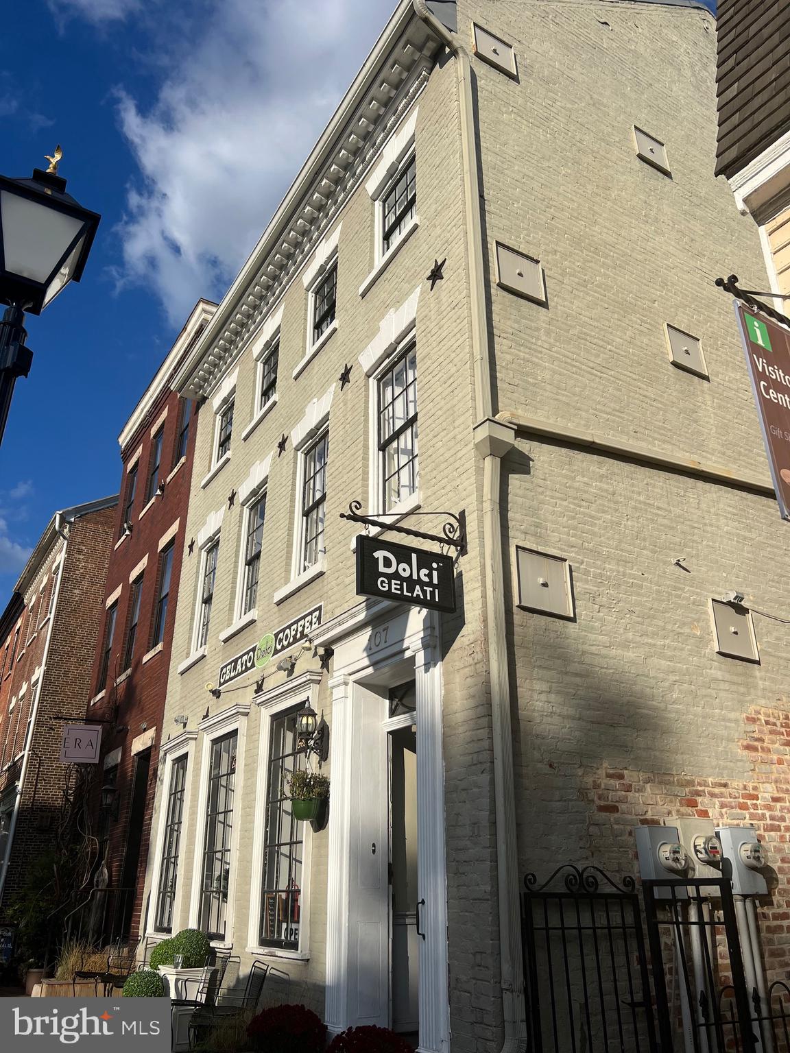 107 N FAIRFAX STREET N