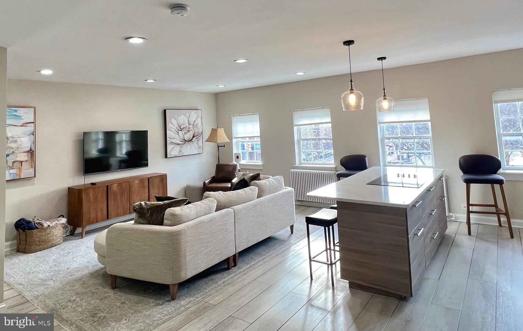 107 N FAIRFAX STREET N