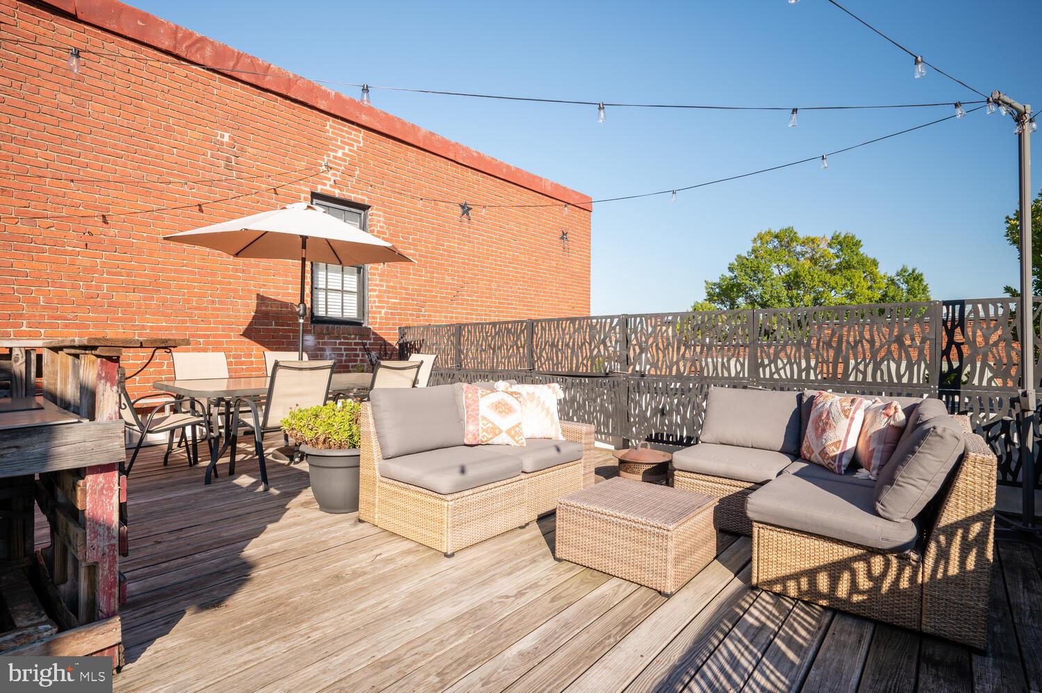 107 N FAIRFAX STREET N