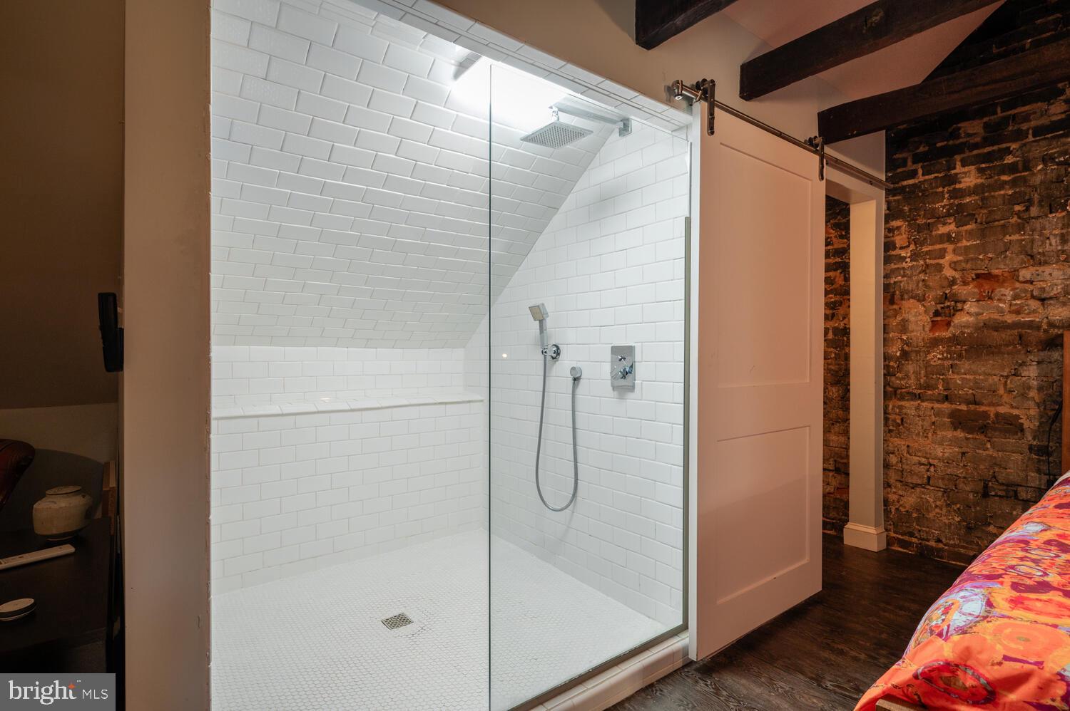 107 N FAIRFAX STREET N