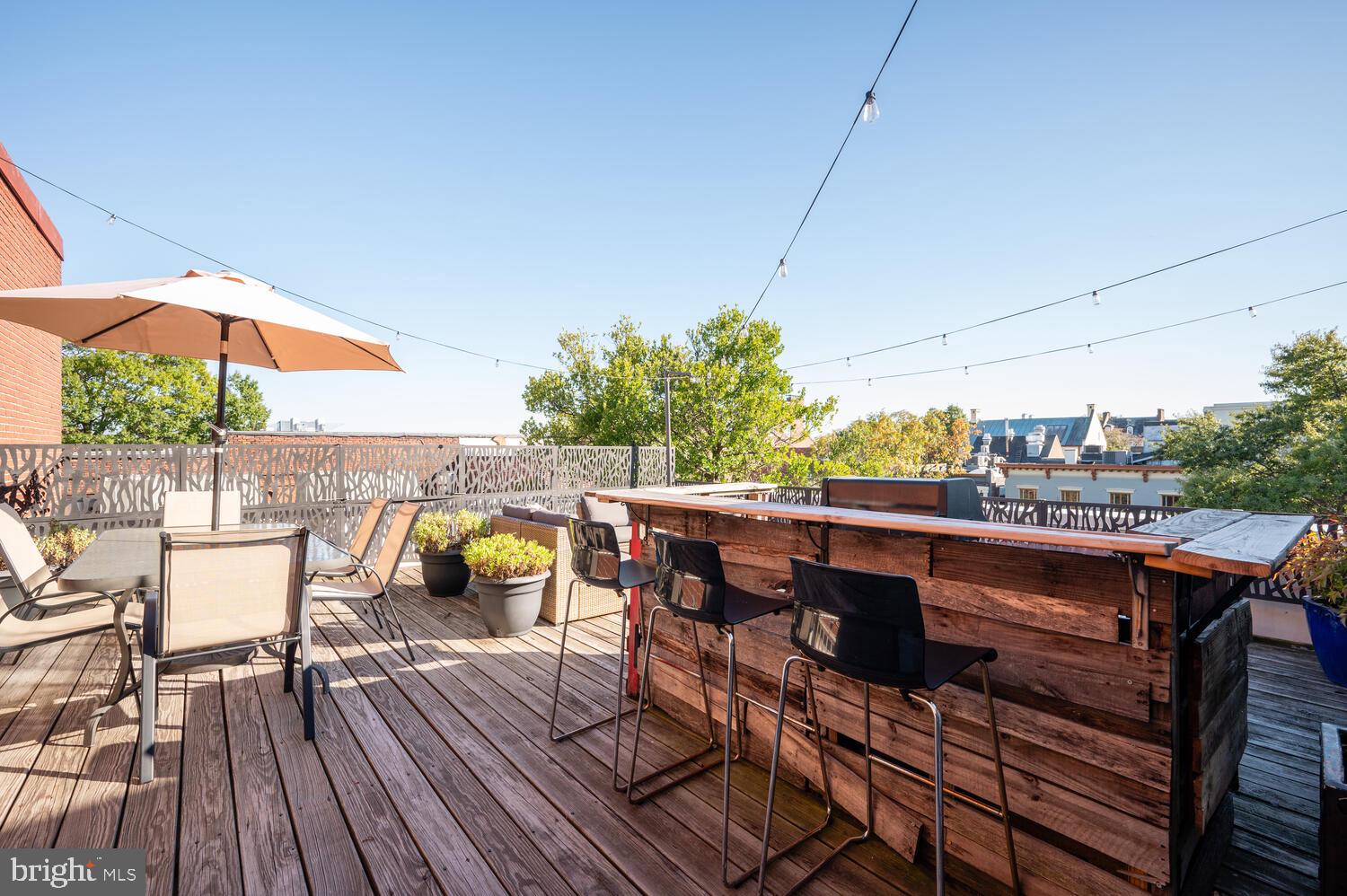 107 N FAIRFAX STREET N