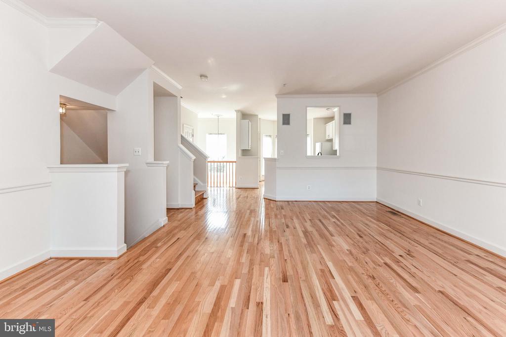3819 DOMINION MILL DRIVE