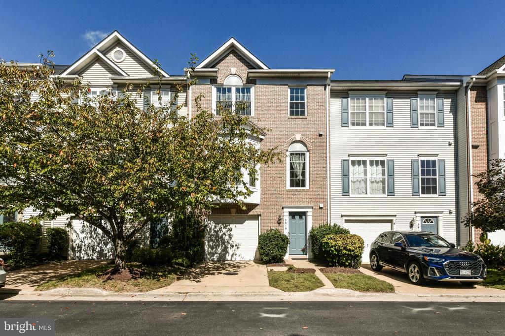 3819 DOMINION MILL DRIVE