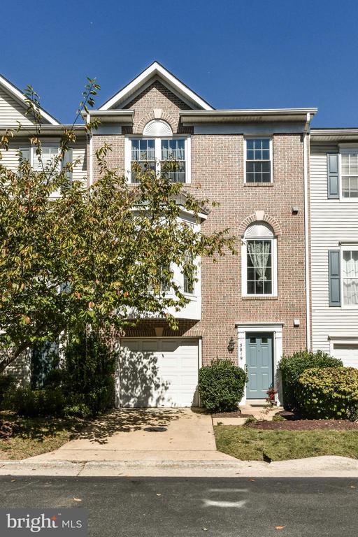 3819 DOMINION MILL DRIVE