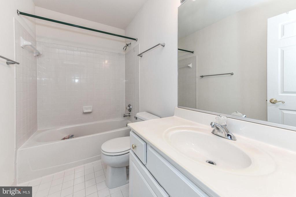 3819 DOMINION MILL DRIVE