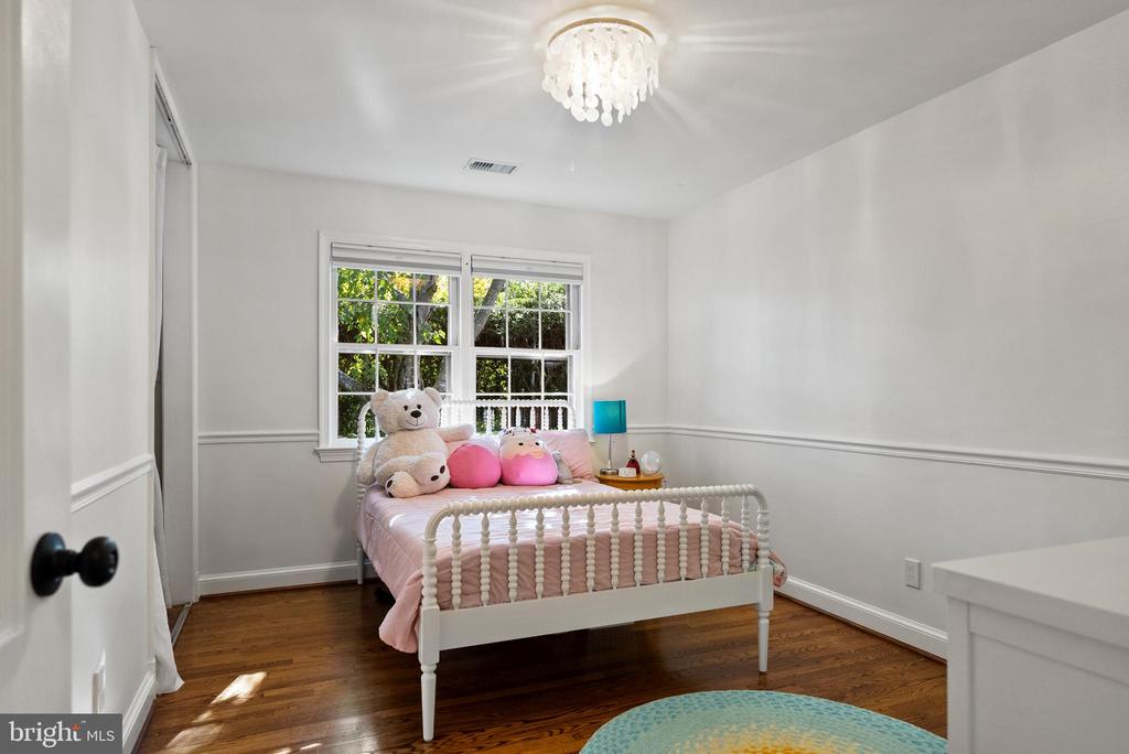 205 VASSAR PLACE