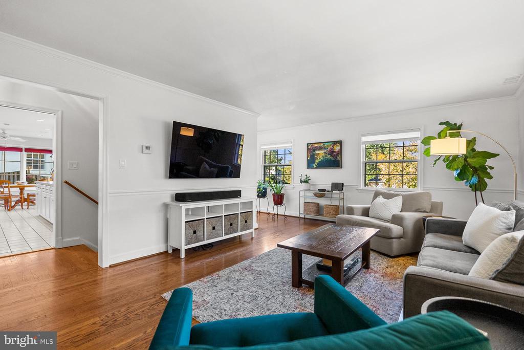 205 VASSAR PLACE