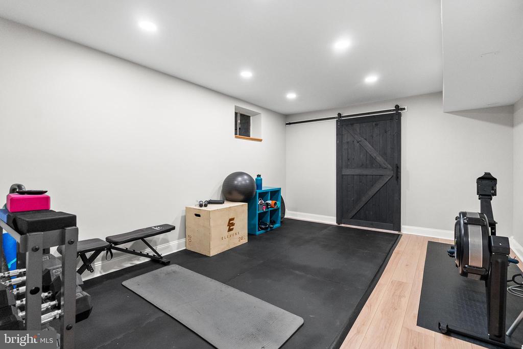 205 VASSAR PLACE