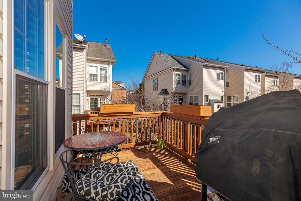 5016 GRIMM DRIVE