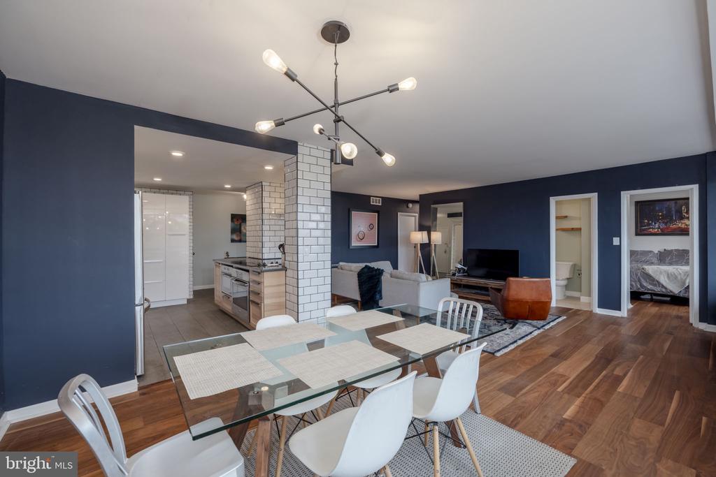 5500 HOLMES RUN PARKWAY 1005