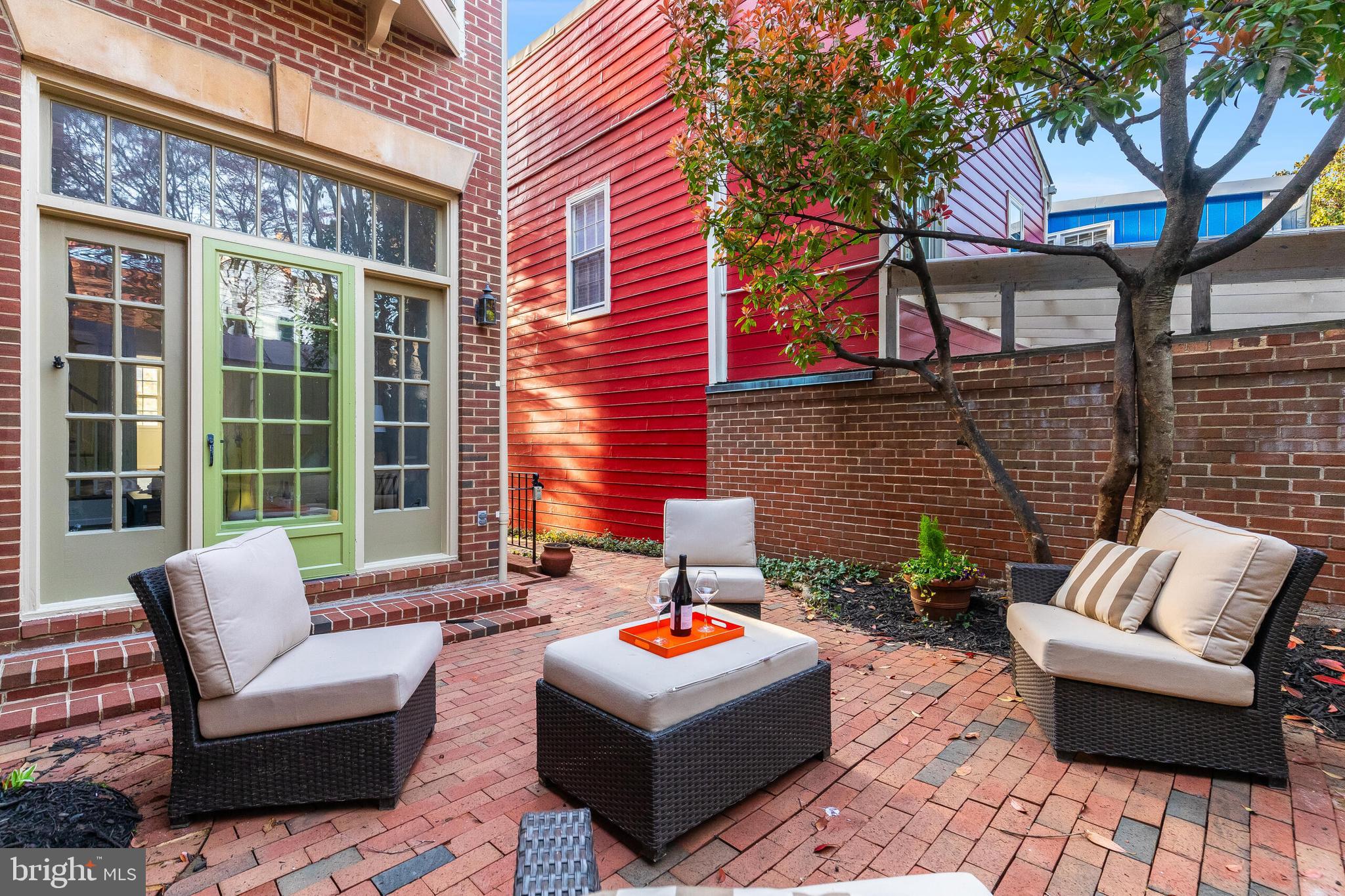 428 S FAIRFAX STREET