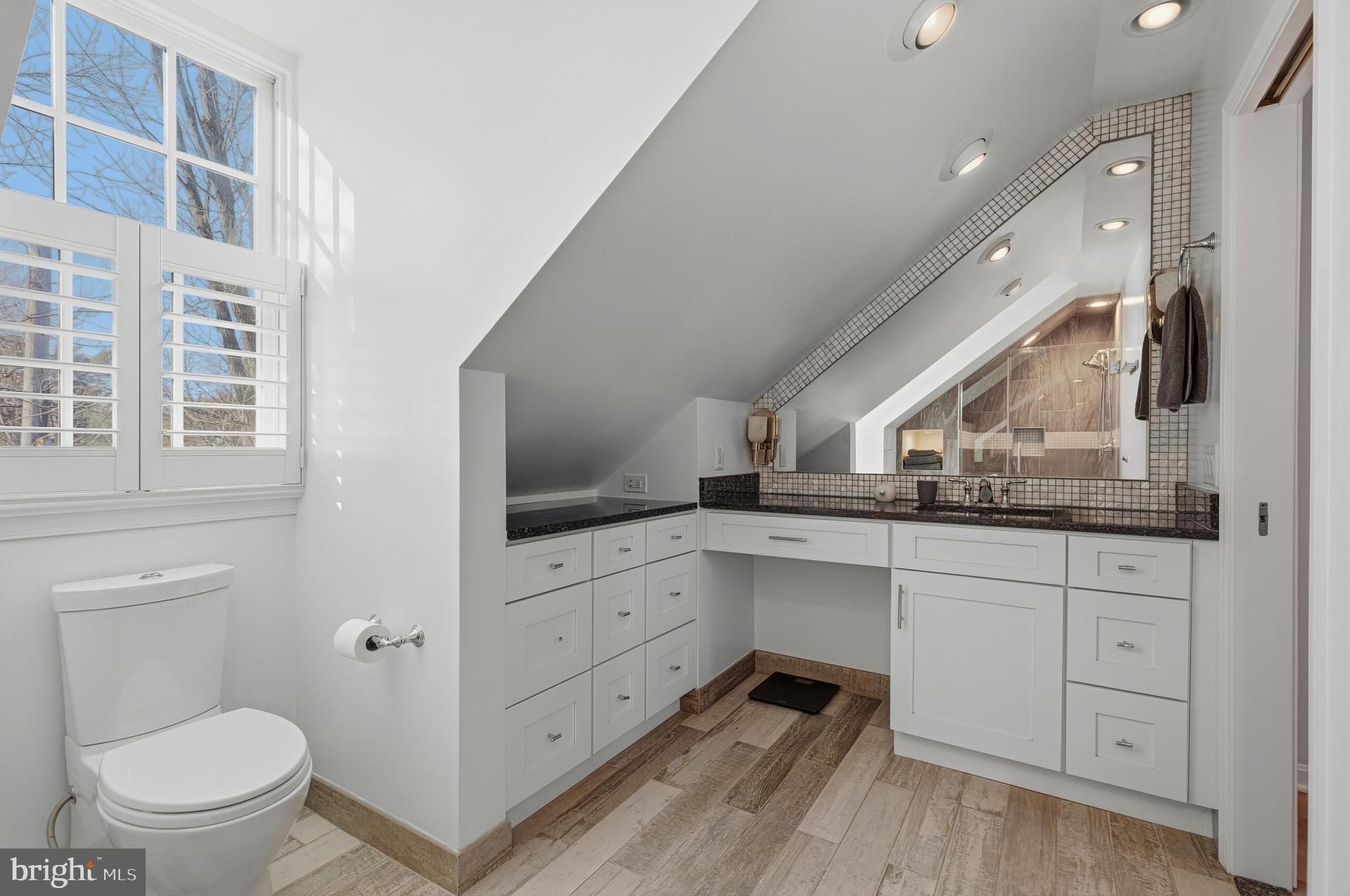 428 S FAIRFAX STREET