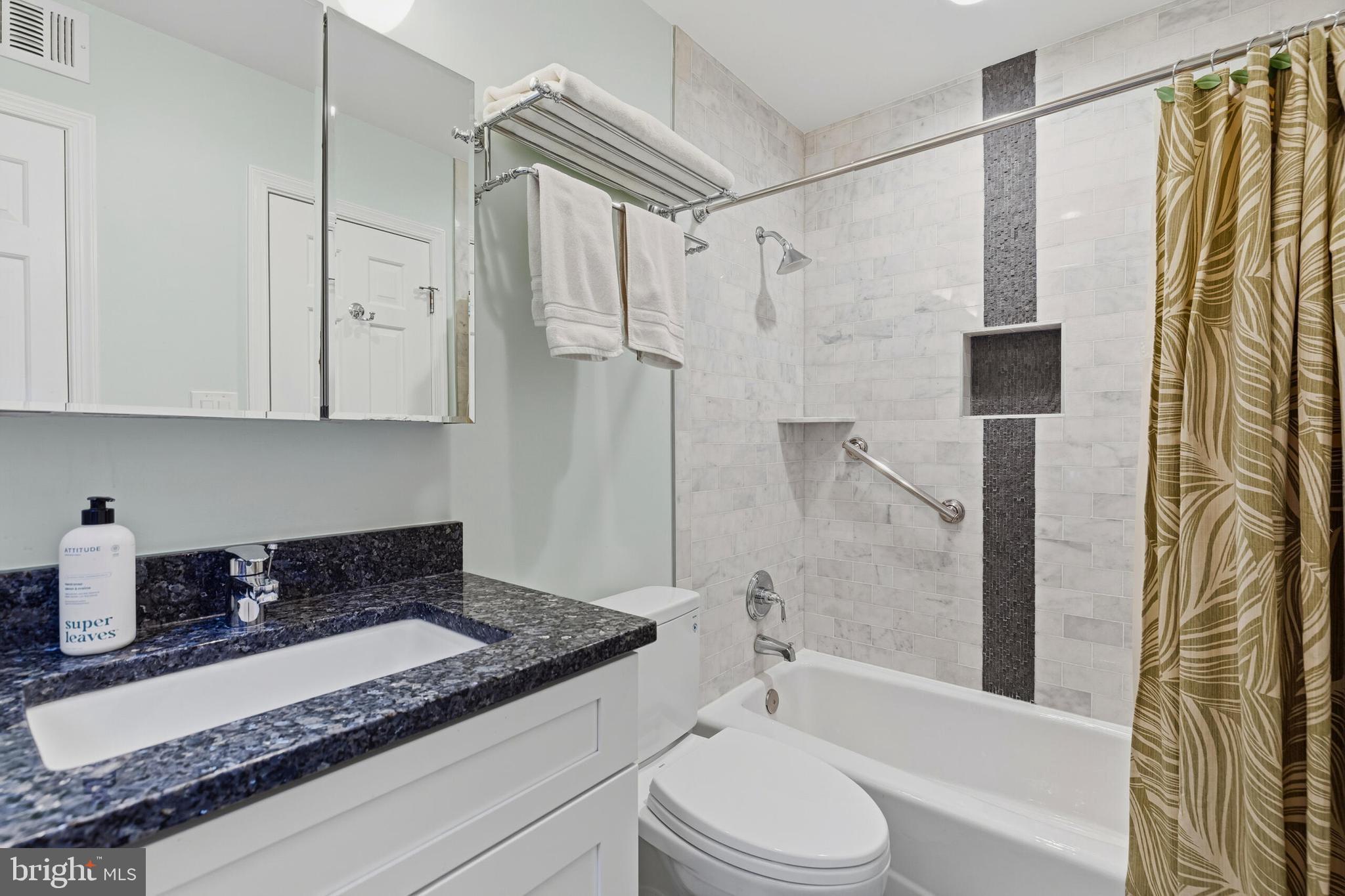 428 S FAIRFAX STREET