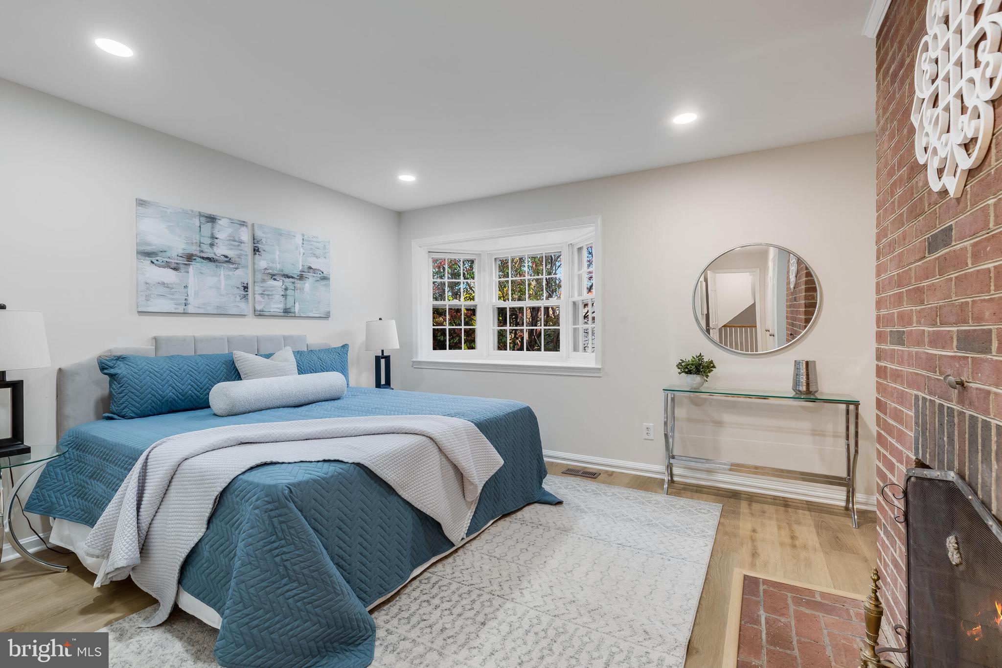 428 S FAIRFAX STREET