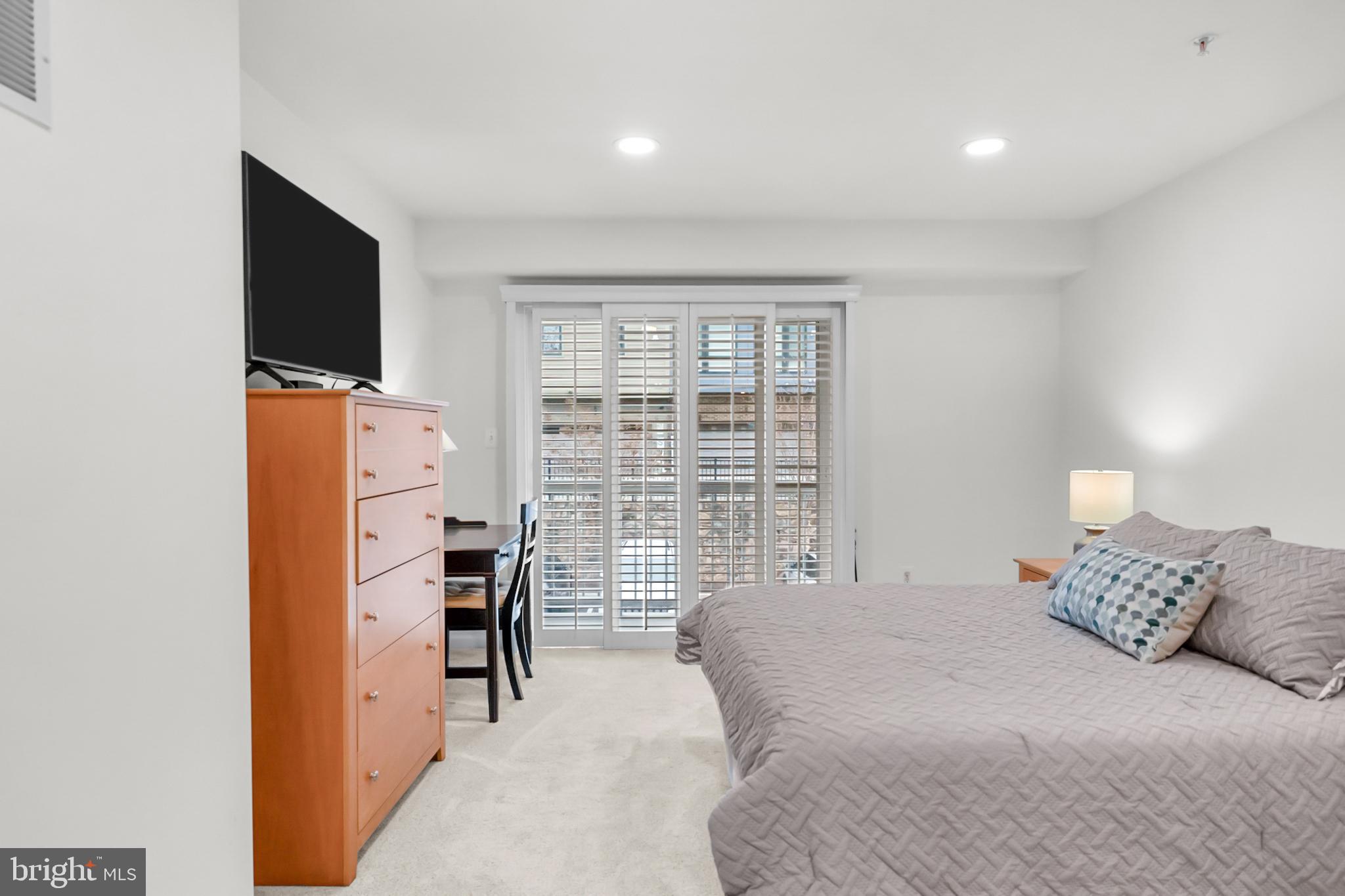 517 CAMERON STATION BOULEVARD