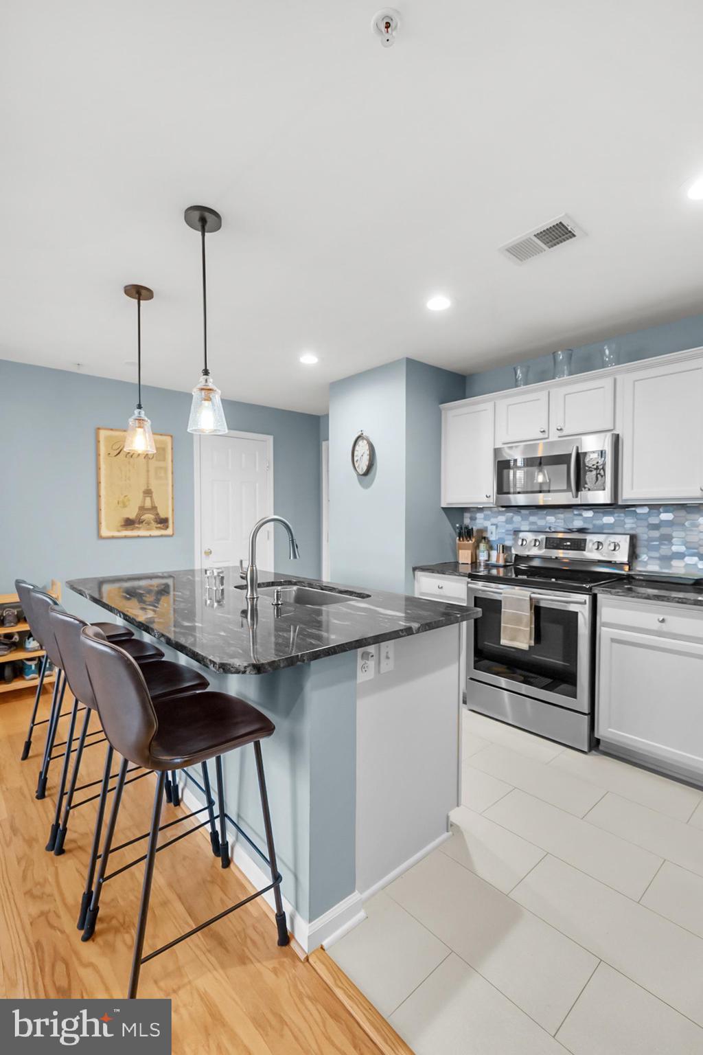 517 CAMERON STATION BOULEVARD