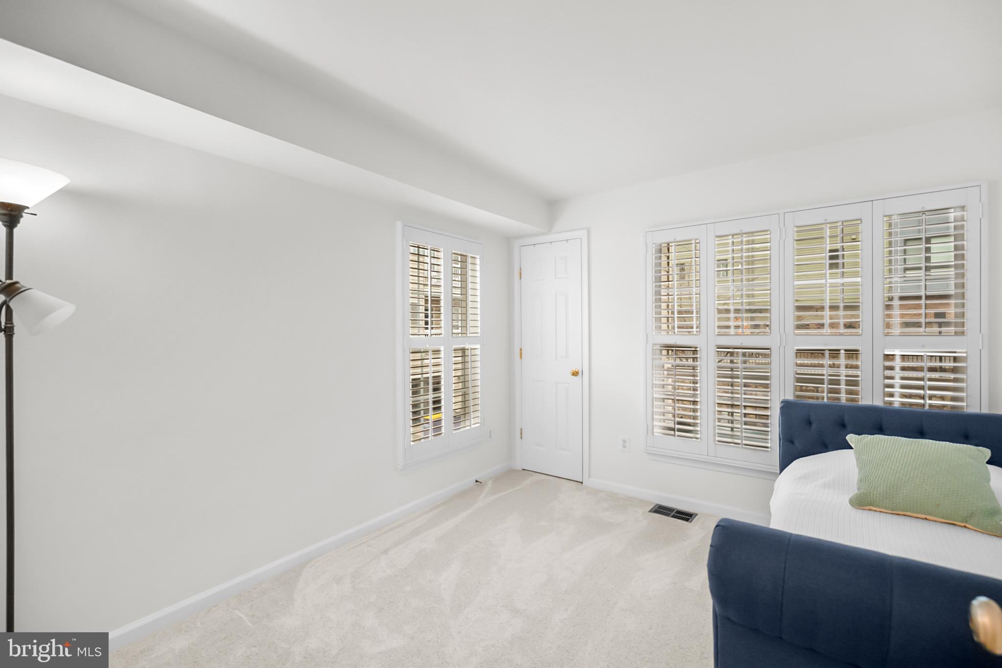 517 CAMERON STATION BOULEVARD