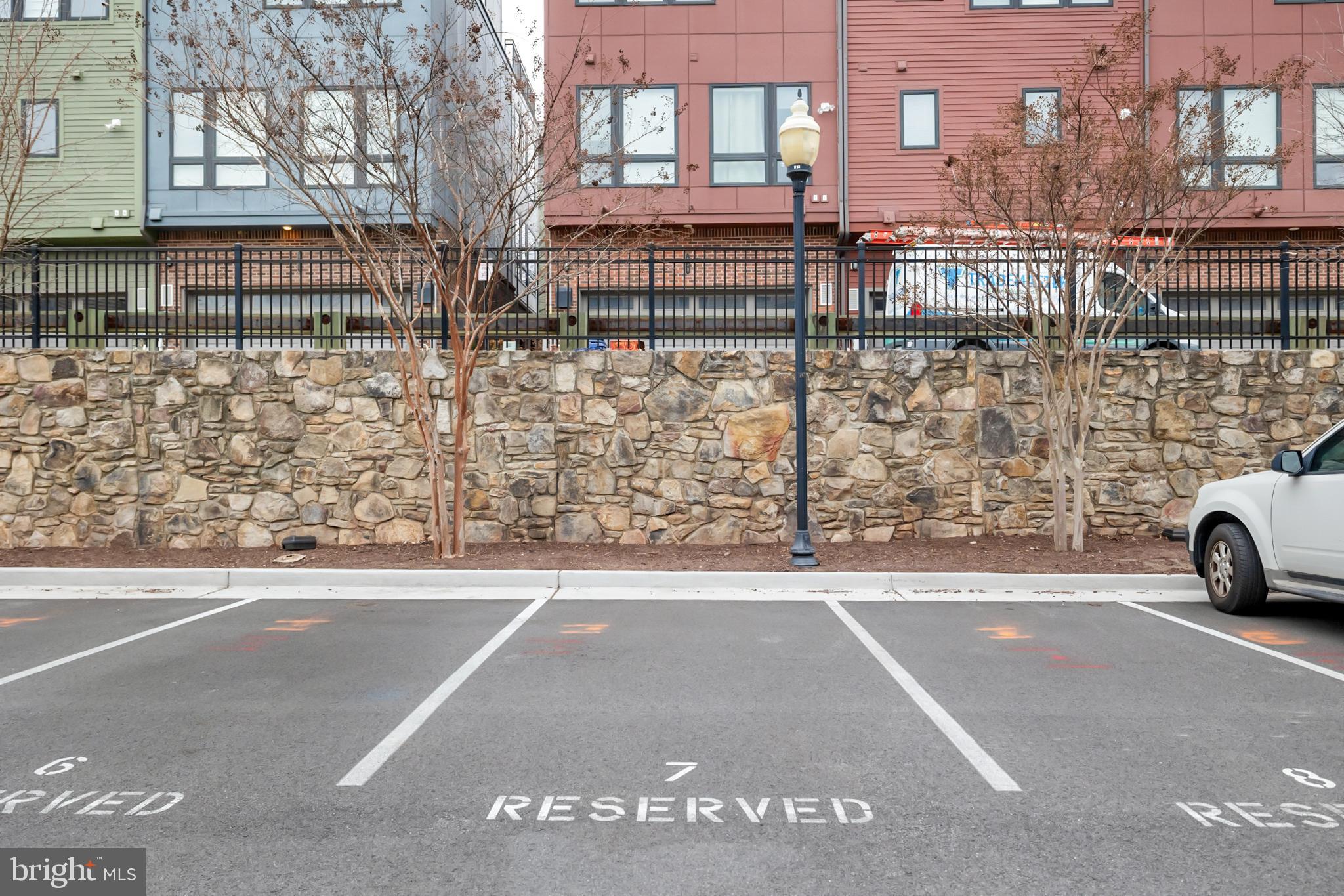 517 CAMERON STATION BOULEVARD