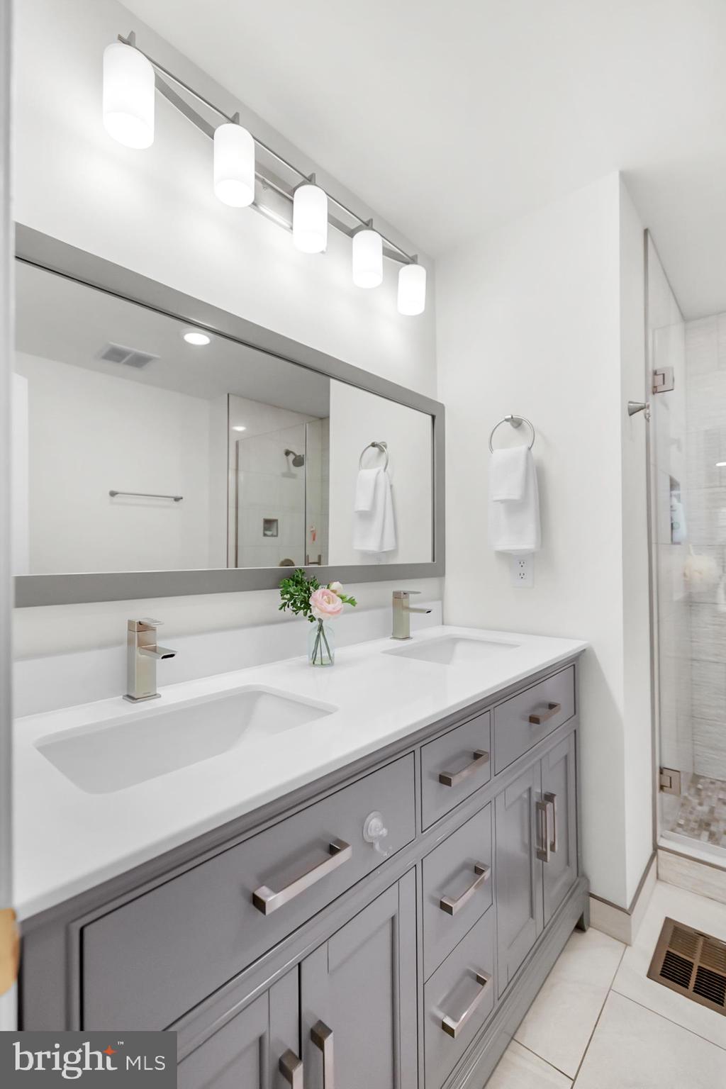 517 CAMERON STATION BOULEVARD