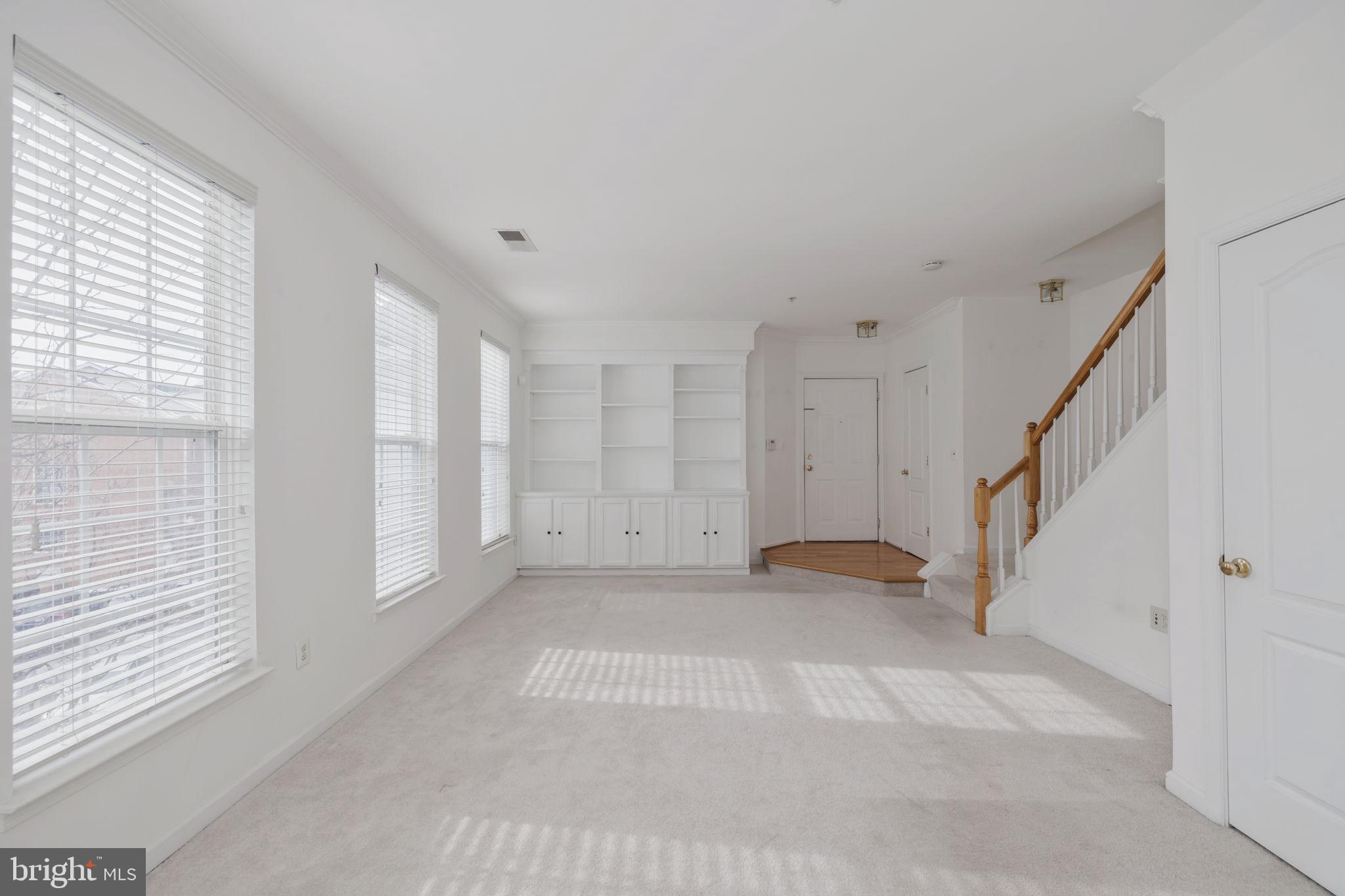 5108 ENGLISH TERRACE 104