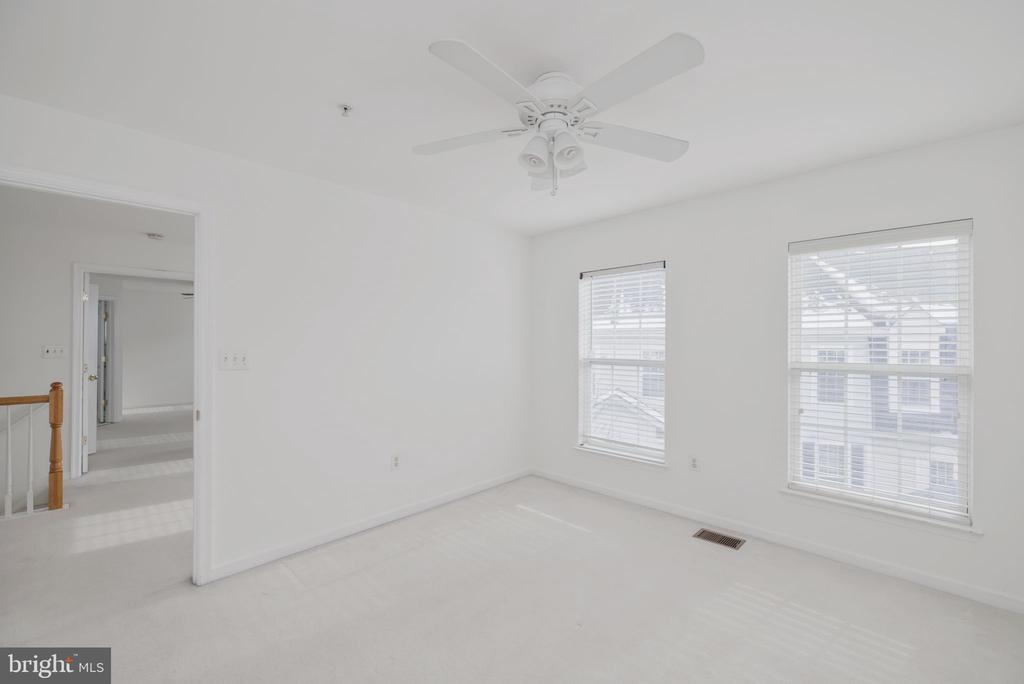 5108 ENGLISH TERRACE 104
